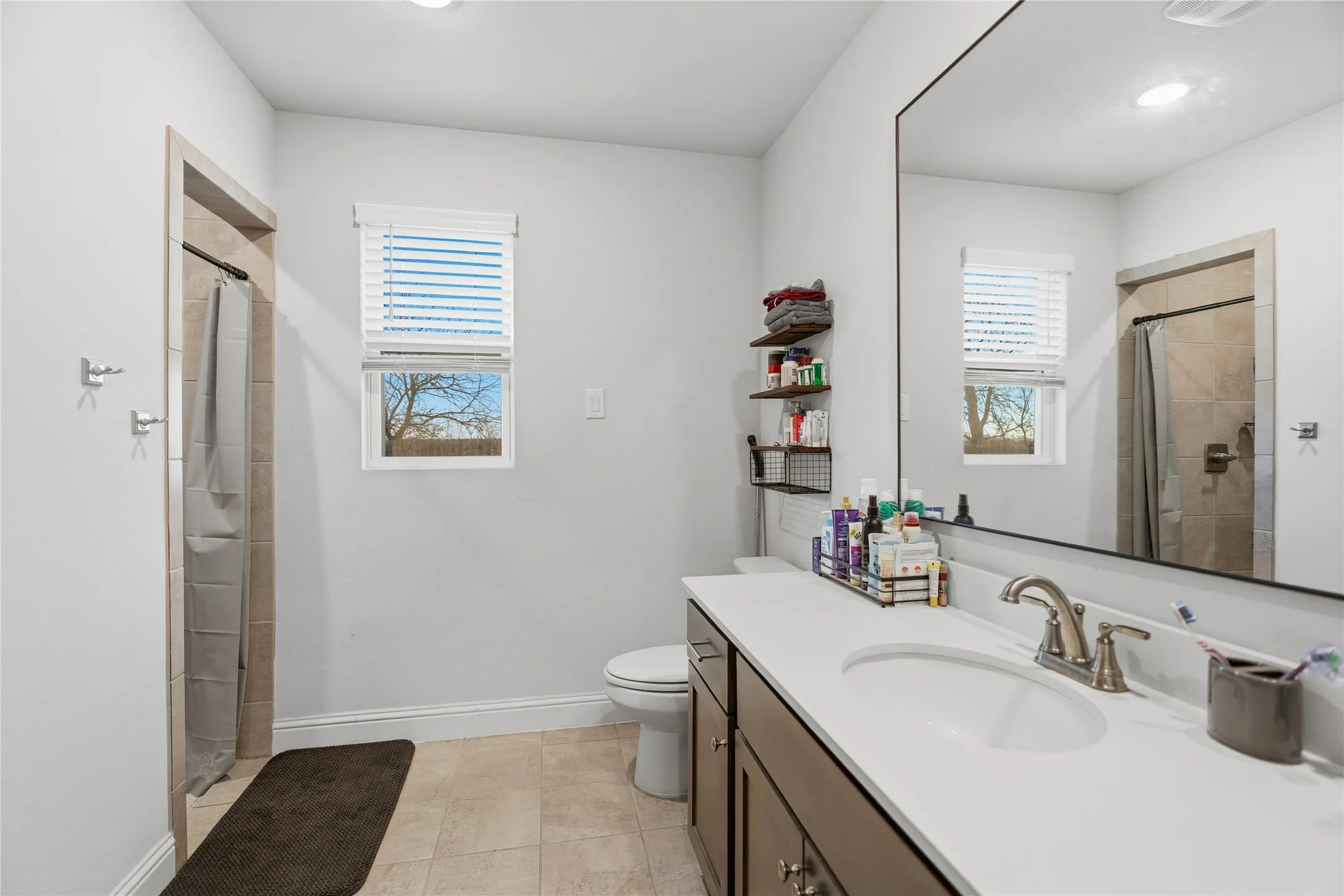Single Family Residence For Sale in Hill County , 126 Johnson Lane, Hillsboro, Texas 76645, 3 Bedroom, 2 Bathroom, 2 Garage spaces, 1,425 Sqft, built in 2020, mls#21388333, Real Estate Agent in Hillsboro, Homes For Sale in Hill county, Homes For Sale in Hillsboro, Realtor in Hillsboro Texas, Real Estate Brokerage Independent Realty Texas, Luminita Cordes Realtor