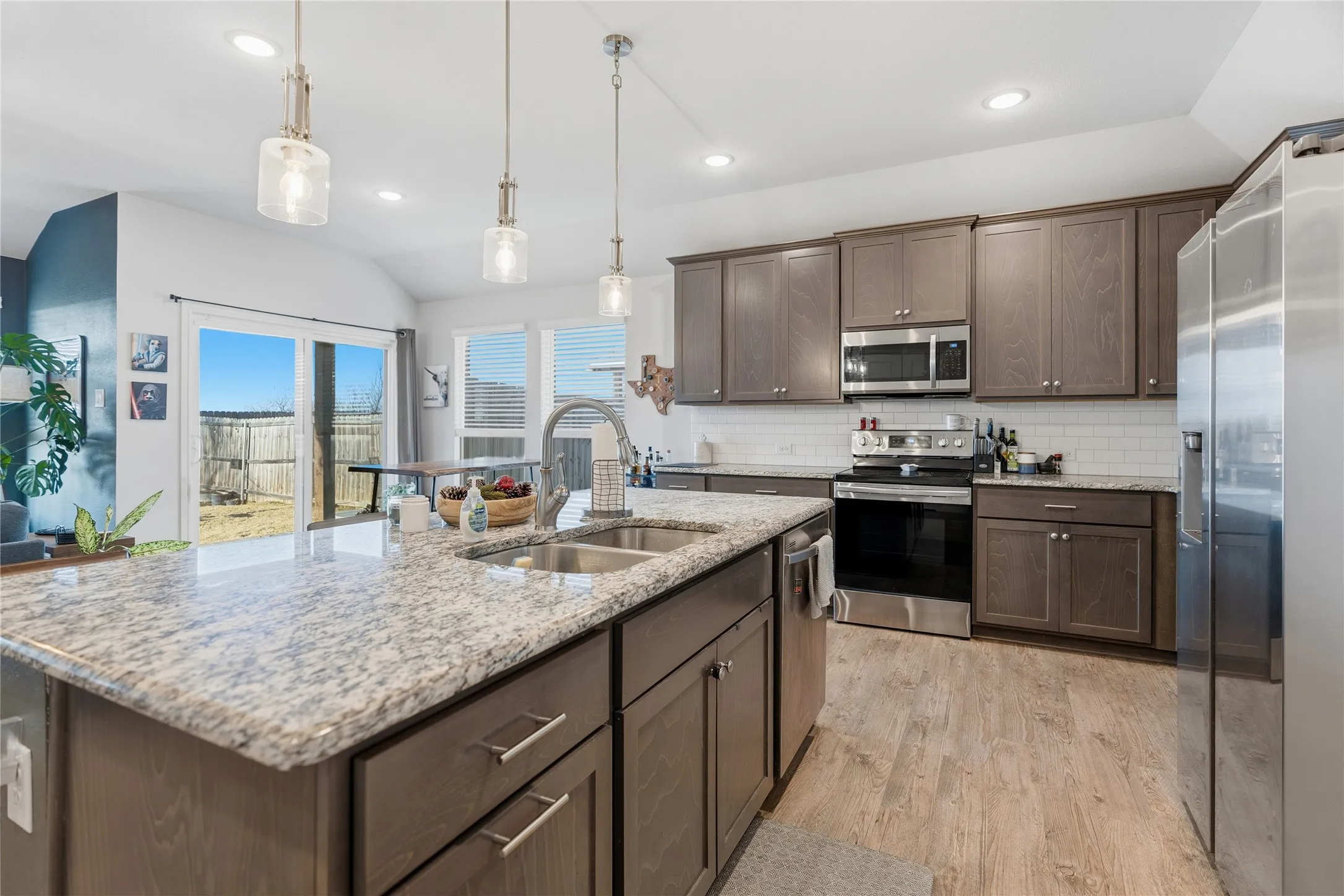 Single Family Residence For Sale in Hill County , 126 Johnson Lane, Hillsboro, Texas 76645, 3 Bedroom, 2 Bathroom, 2 Garage spaces, 1,425 Sqft, built in 2020, mls#21388333, Real Estate Agent in Hillsboro, Homes For Sale in Hill county, Homes For Sale in Hillsboro, Realtor in Hillsboro Texas, Real Estate Brokerage Independent Realty Texas, Luminita Cordes Realtor