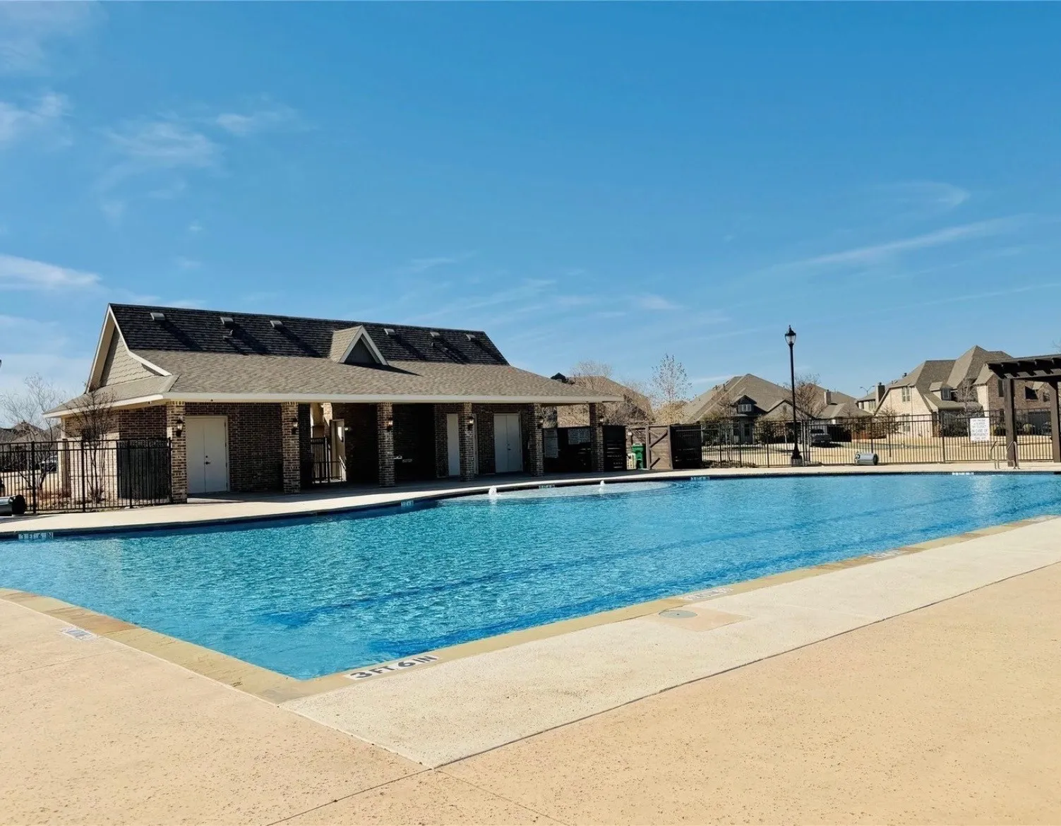 Single Family Residence For Sale in Ellis County , 504 Lowland Lane, Waxahachie, Texas 75165, 4 Bedroom, 3 Bathroom, 2 Garage spaces, 2,969 Sqft, built in 2021, mls#21385442, Real Estate Agent in Waxahachie, Homes For Sale in Ellis county, Homes For Sale in Waxahachie, Realtor in Waxahachie Texas, Real Estate Brokerage Independent Realty Texas, Luminita Cordes Realtor