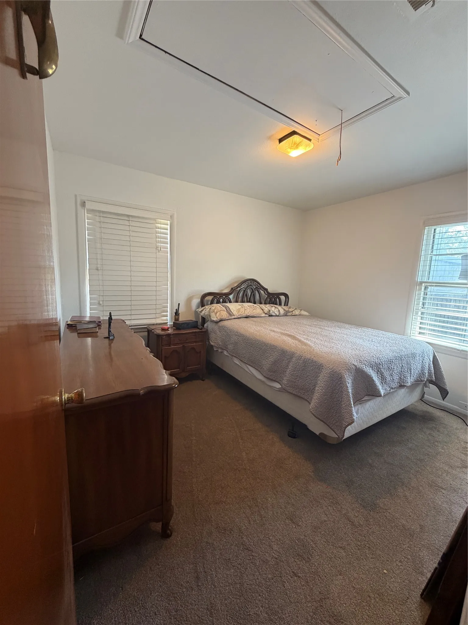 Single Family Residence For Sale in Dallas County , 1324 Dale Drive, Garland, Texas 75041, 3 Bedroom, 1 Bathroom, 3 Garage spaces, 1,008 Sqft, built in 1954, mls#21388445, Real Estate Agent in Garland, Homes For Sale in Dallas county, Homes For Sale in Garland, Realtor in Garland Texas, Real Estate Brokerage Independent Realty Texas, Luminita Cordes Realtor