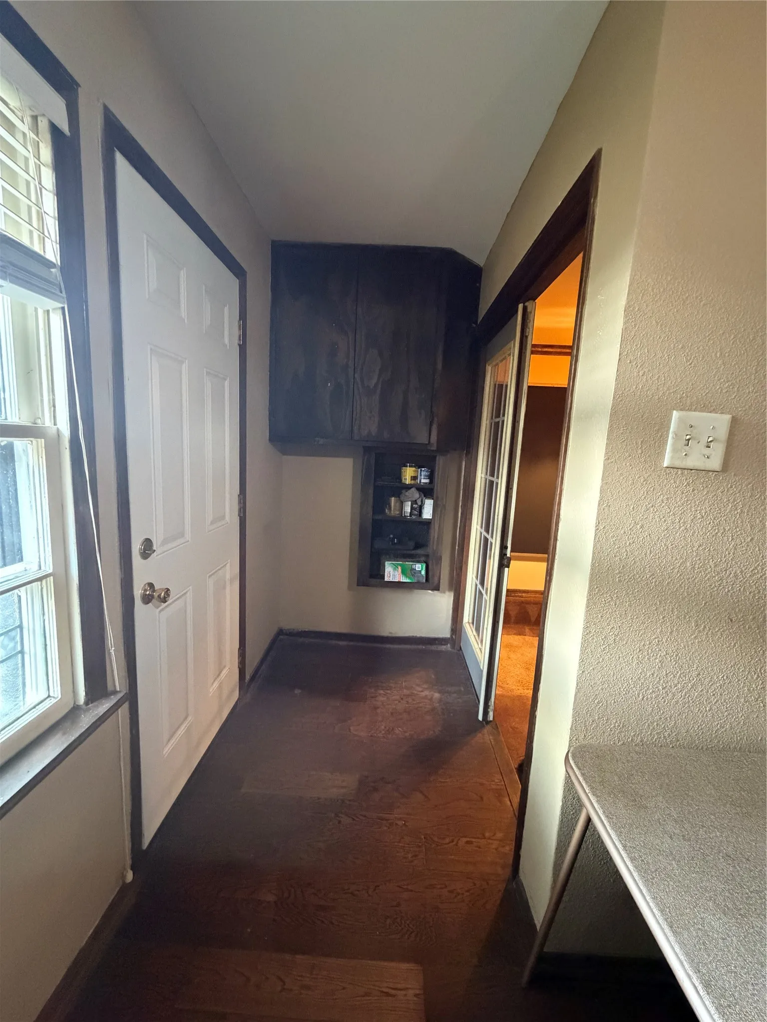 Single Family Residence For Sale in Dallas County , 1324 Dale Drive, Garland, Texas 75041, 3 Bedroom, 1 Bathroom, 3 Garage spaces, 1,008 Sqft, built in 1954, mls#21388445, Real Estate Agent in Garland, Homes For Sale in Dallas county, Homes For Sale in Garland, Realtor in Garland Texas, Real Estate Brokerage Independent Realty Texas, Luminita Cordes Realtor