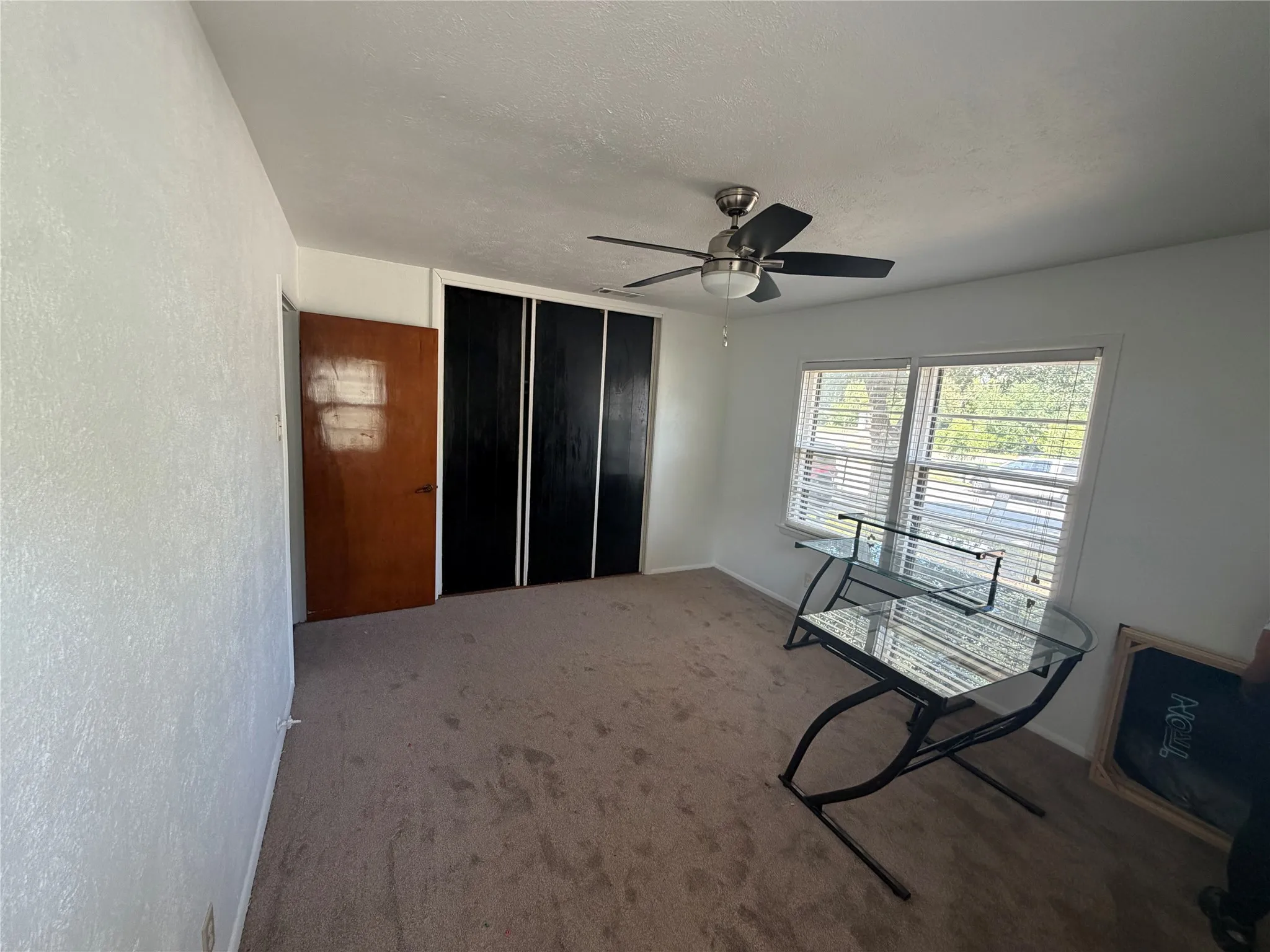 Single Family Residence For Sale in Dallas County , 1324 Dale Drive, Garland, Texas 75041, 3 Bedroom, 1 Bathroom, 3 Garage spaces, 1,008 Sqft, built in 1954, mls#21388445, Real Estate Agent in Garland, Homes For Sale in Dallas county, Homes For Sale in Garland, Realtor in Garland Texas, Real Estate Brokerage Independent Realty Texas, Luminita Cordes Realtor