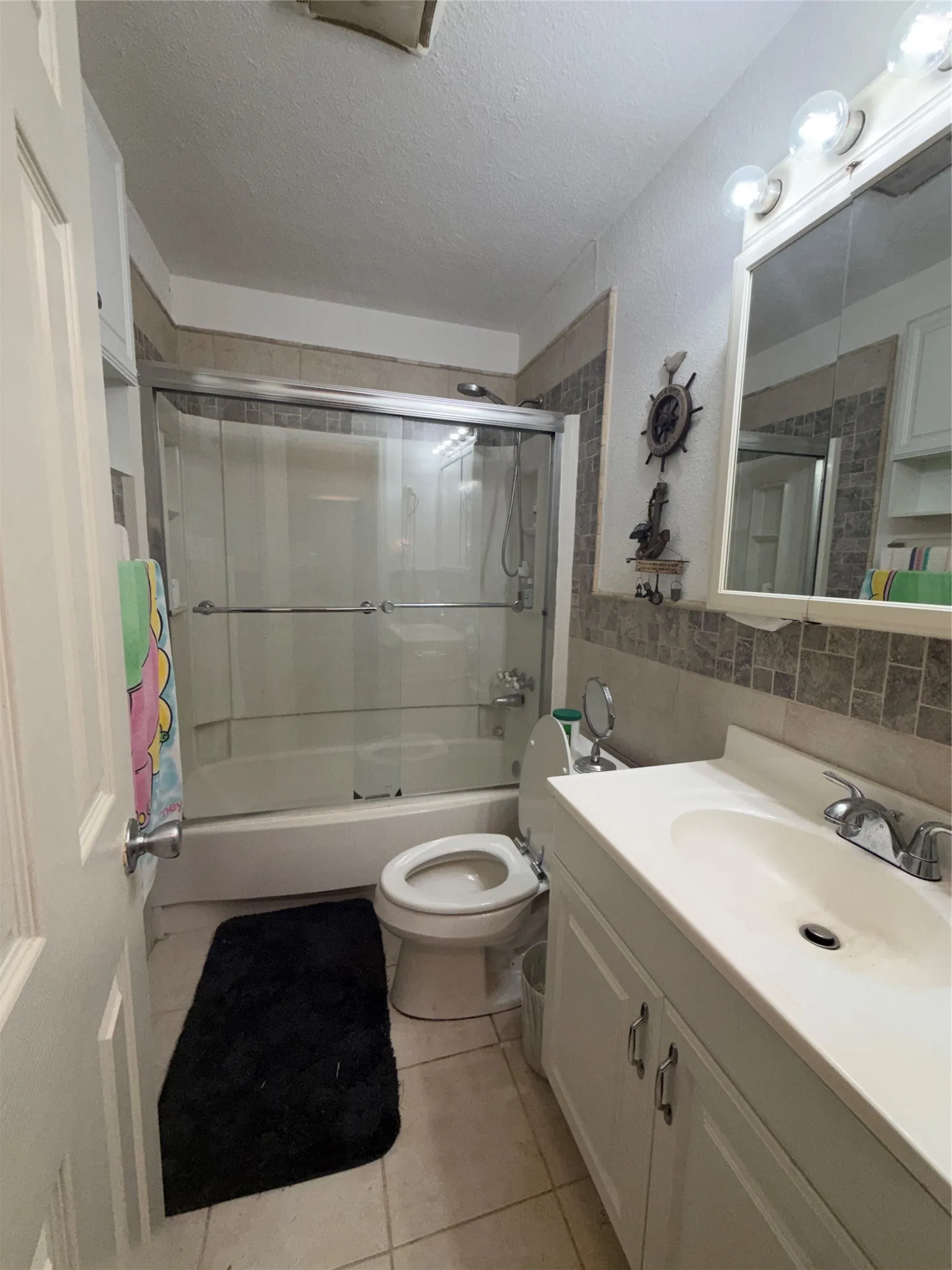 Single Family Residence For Sale in Dallas County , 1324 Dale Drive, Garland, Texas 75041, 3 Bedroom, 1 Bathroom, 3 Garage spaces, 1,008 Sqft, built in 1954, mls#21388445, Real Estate Agent in Garland, Homes For Sale in Dallas county, Homes For Sale in Garland, Realtor in Garland Texas, Real Estate Brokerage Independent Realty Texas, Luminita Cordes Realtor