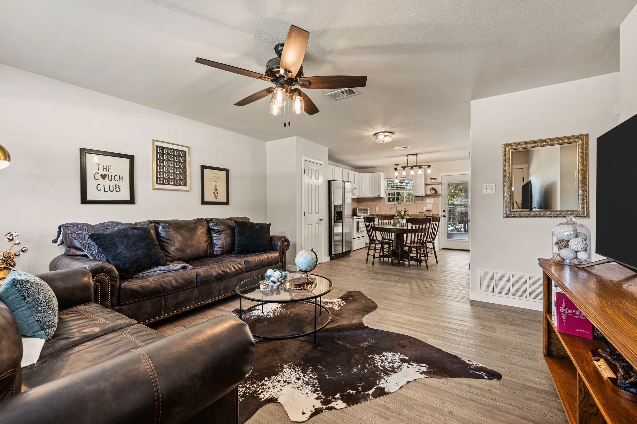 Single Family Residence For Sale in Wise County , 110 Shady Springs Drive, Runaway Bay, Texas 76426, 3 Bedroom, 2 Bathroom, Garage spaces, 1,008 Sqft, built in 2013, mls#21387927, Real Estate Agent in Runaway Bay, Homes For Sale in Wise county, Homes For Sale in Runaway Bay, Realtor in Runaway Bay Texas, Real Estate Brokerage Independent Realty Texas, Luminita Cordes Realtor