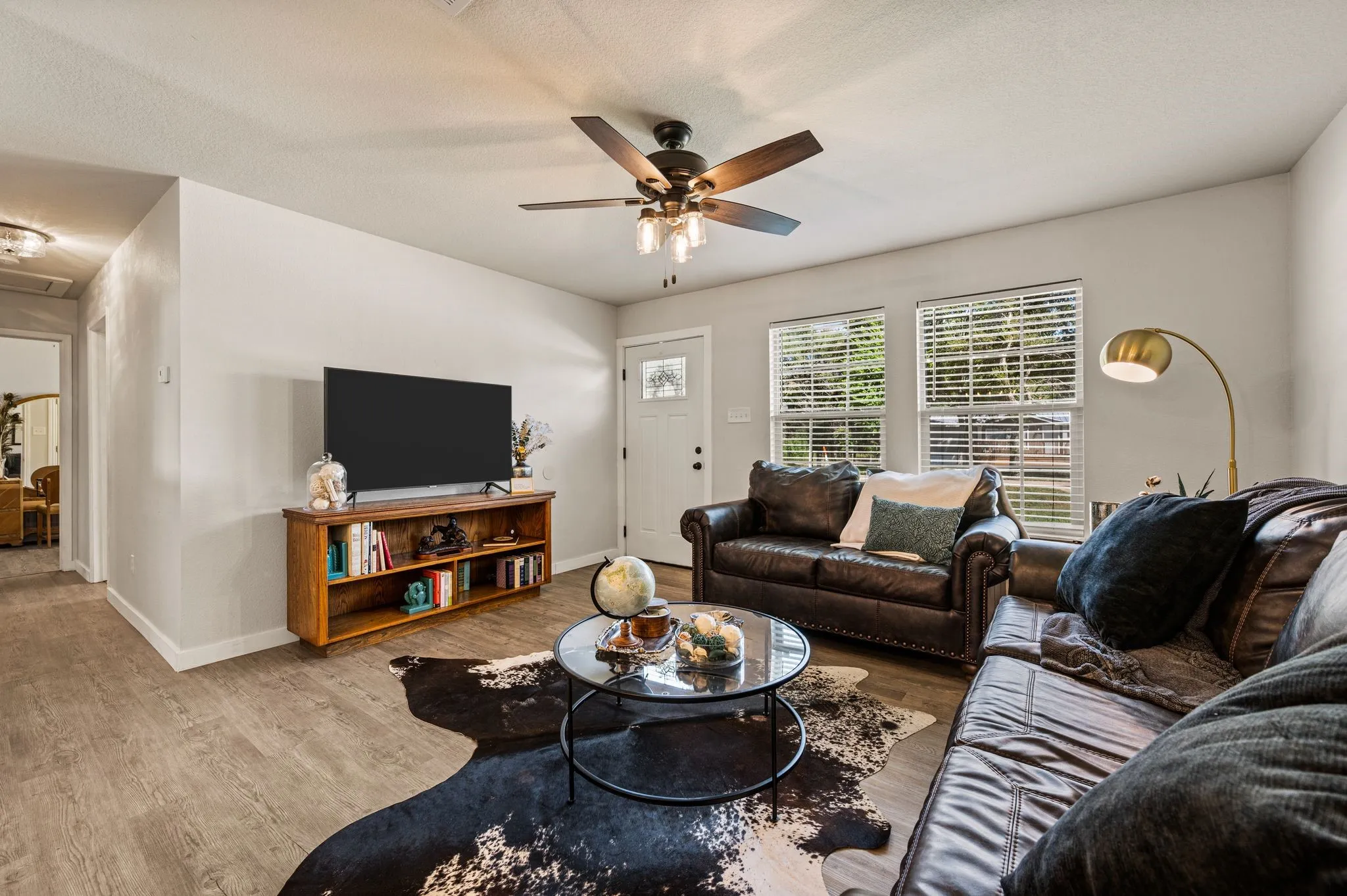 Single Family Residence For Sale in Wise County , 110 Shady Springs Drive, Runaway Bay, Texas 76426, 3 Bedroom, 2 Bathroom, Garage spaces, 1,008 Sqft, built in 2013, mls#21387927, Real Estate Agent in Runaway Bay, Homes For Sale in Wise county, Homes For Sale in Runaway Bay, Realtor in Runaway Bay Texas, Real Estate Brokerage Independent Realty Texas, Luminita Cordes Realtor