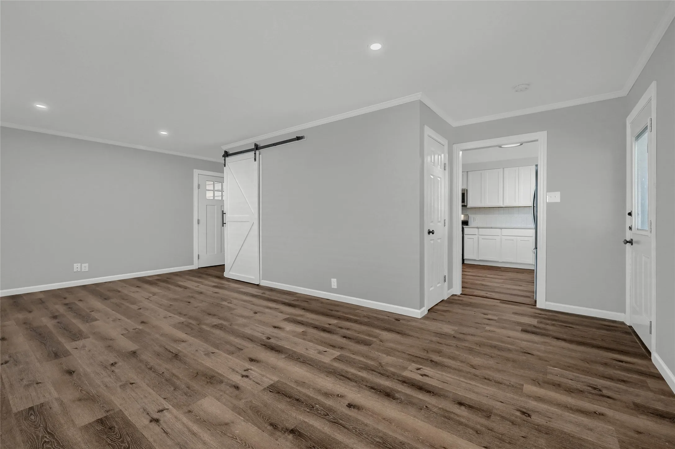 Single Family Residence For Rent in Grayson County , 204 N Holly Avenue, Sherman, Texas 75092, 3 Bedroom, 2 Bathroom, Garage spaces, 1,295 Sqft, built in 1950, mls#21388456, Real Estate Agent in Sherman, Homes For Rent in Grayson county, Homes For Rent in Sherman, Realtor in Sherman Texas, Real Estate Brokerage Independent Realty Texas, Luminita Cordes Realtor