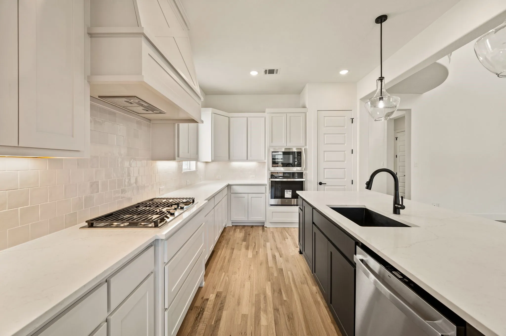 Single Family Residence For Sale in Parker County , 957 Highlands Avenue, Aledo, Texas 76008, 4 Bedroom, 3 Bathroom, Garage spaces, 2,967 Sqft, built in 2026, mls#21388461, Real Estate Agent in Aledo, Homes For Sale in Parker county, Homes For Sale in Aledo, Realtor in Aledo Texas, Real Estate Brokerage Independent Realty Texas, Luminita Cordes Realtor