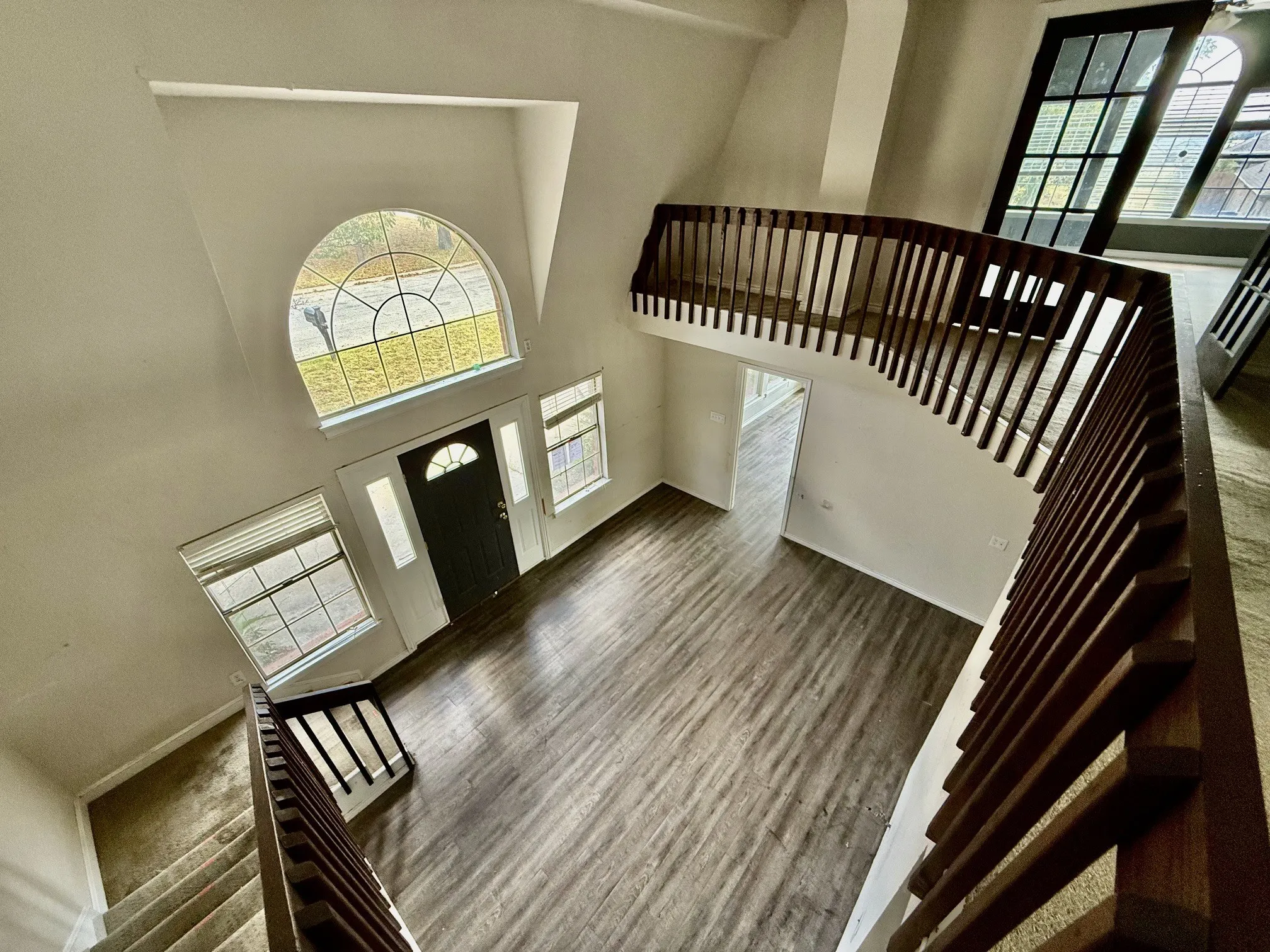 Single Family Residence For Sale in Johnson County , 312 S Mockingbird Lane, Keene, Texas 76059, 3 Bedroom, 3 Bathroom, 1 Garage spaces, 2,153 Sqft, built in 1992, mls#21388370, Real Estate Agent in Keene, Homes For Sale in Johnson county, Homes For Sale in Keene, Realtor in Keene Texas, Real Estate Brokerage Independent Realty Texas, Luminita Cordes Realtor