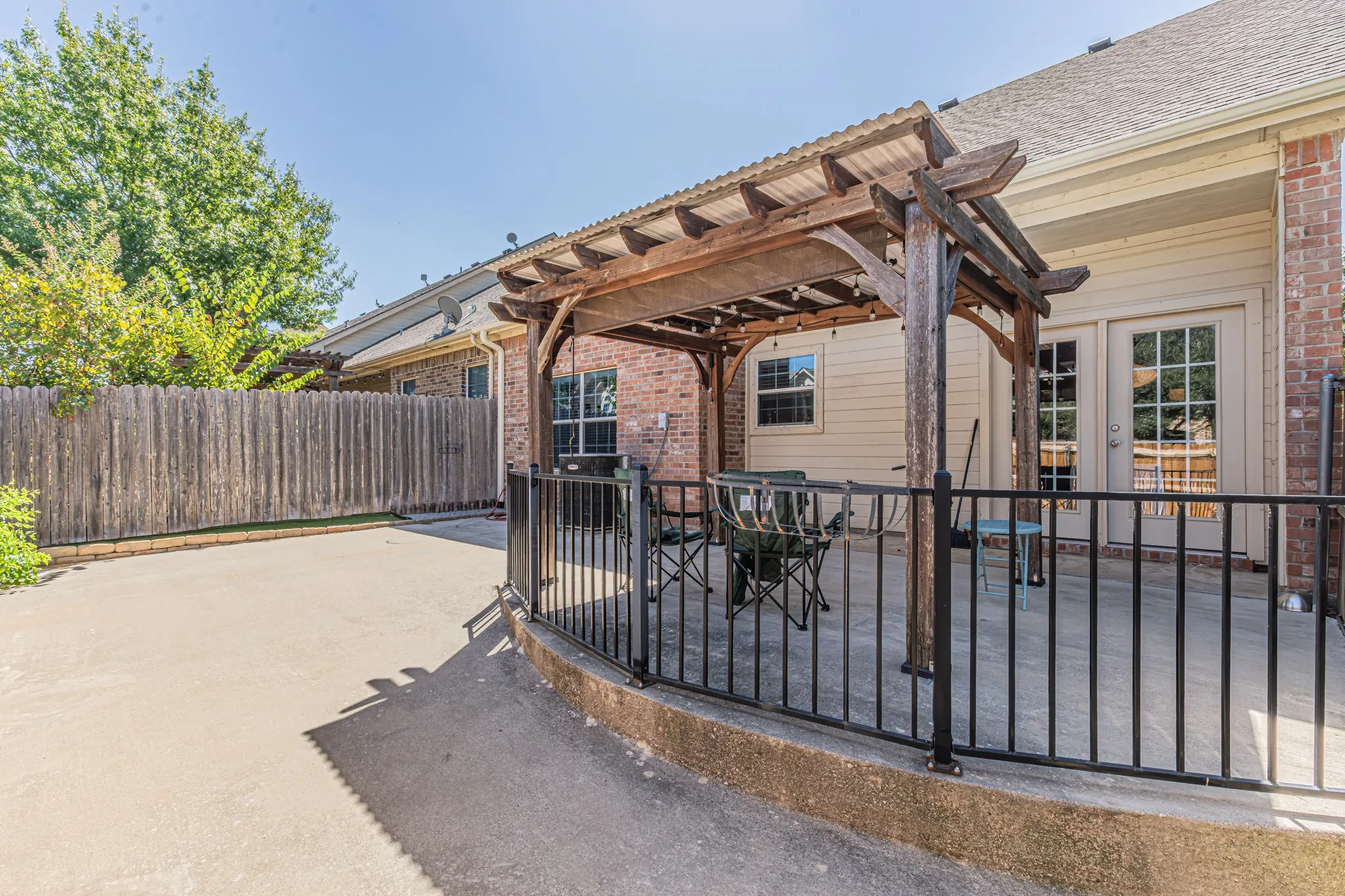 Townhouse For Sale in Wise County , 346 Emma Call Court, Decatur, Texas 76234, 2 Bedroom, 3 Bathroom, 2 Garage spaces, 1,578 Sqft, built in 2008, mls#21386814, Real Estate Agent in Decatur, Homes For Sale in Wise county, Homes For Sale in Decatur, Realtor in Decatur Texas, Real Estate Brokerage Independent Realty Texas, Luminita Cordes Realtor