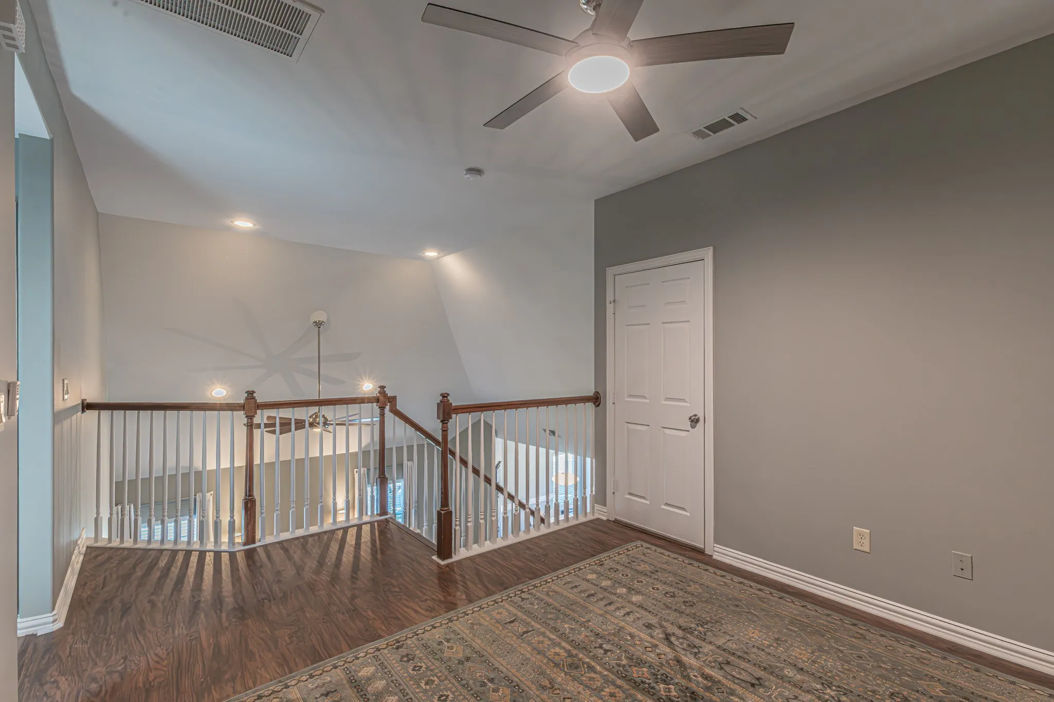 Townhouse For Sale in Wise County , 346 Emma Call Court, Decatur, Texas 76234, 2 Bedroom, 3 Bathroom, 2 Garage spaces, 1,578 Sqft, built in 2008, mls#21386814, Real Estate Agent in Decatur, Homes For Sale in Wise county, Homes For Sale in Decatur, Realtor in Decatur Texas, Real Estate Brokerage Independent Realty Texas, Luminita Cordes Realtor