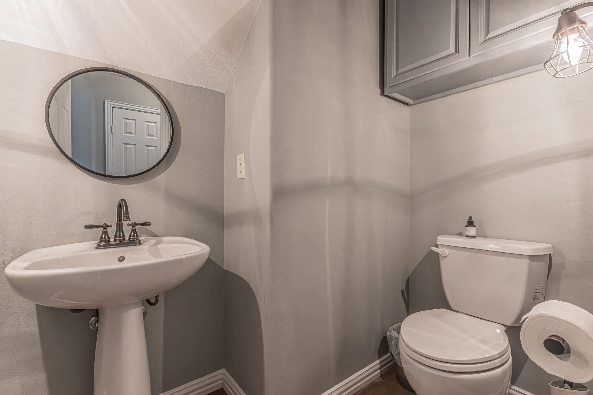 Townhouse For Sale in Wise County , 346 Emma Call Court, Decatur, Texas 76234, 2 Bedroom, 3 Bathroom, 2 Garage spaces, 1,578 Sqft, built in 2008, mls#21386814, Real Estate Agent in Decatur, Homes For Sale in Wise county, Homes For Sale in Decatur, Realtor in Decatur Texas, Real Estate Brokerage Independent Realty Texas, Luminita Cordes Realtor