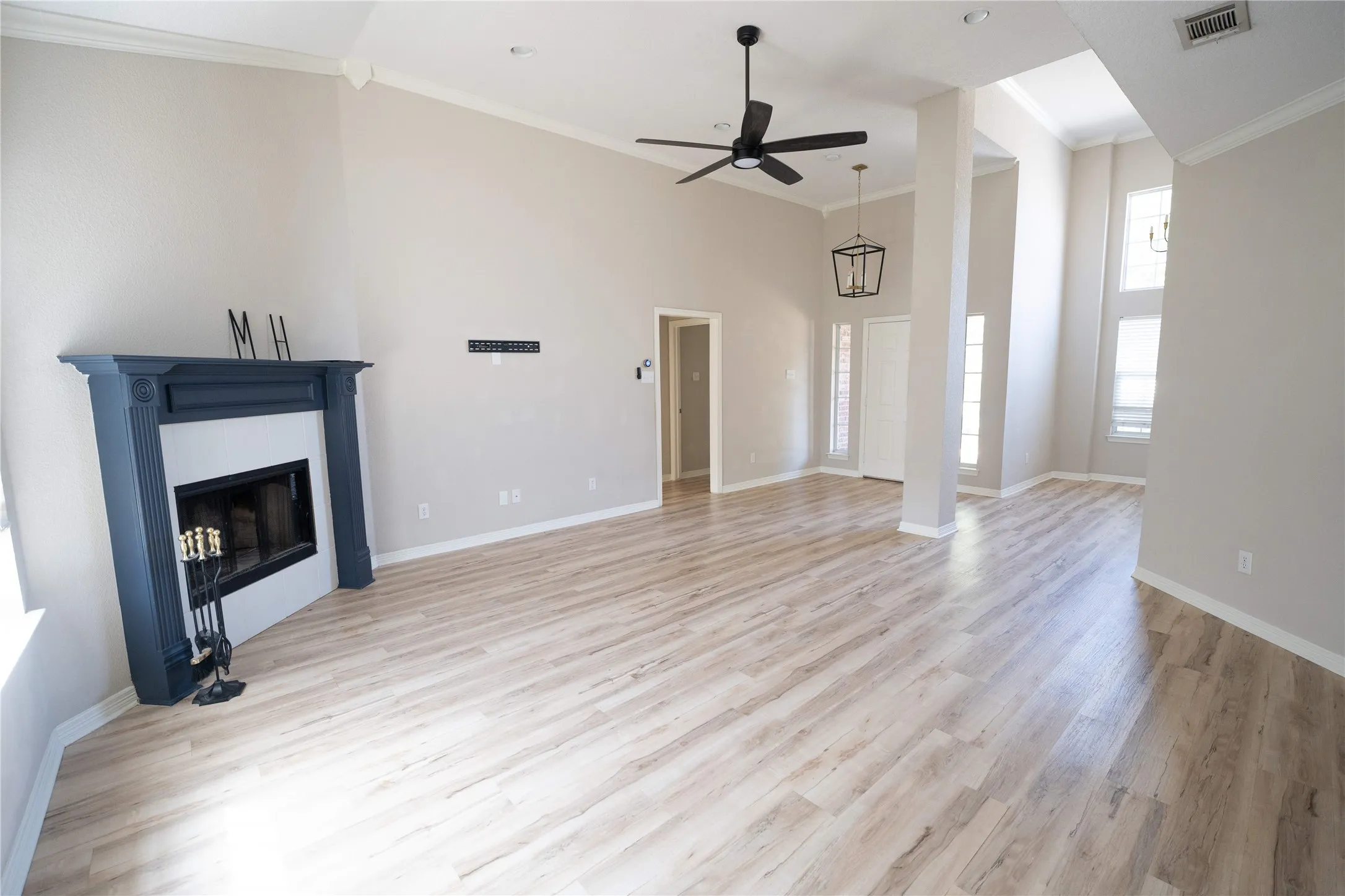 Single Family Residence For Sale in Mc Lennan County , 10100 Seville Court, Waco, Texas 76708, 3 Bedroom, 2 Bathroom, 2 Garage spaces, 1,651 Sqft, built in 2004, mls#21388216, Real Estate Agent in Waco, Homes For Sale in Mc Lennan county, Homes For Sale in Waco, Realtor in Waco Texas, Real Estate Brokerage Independent Realty Texas, Luminita Cordes Realtor