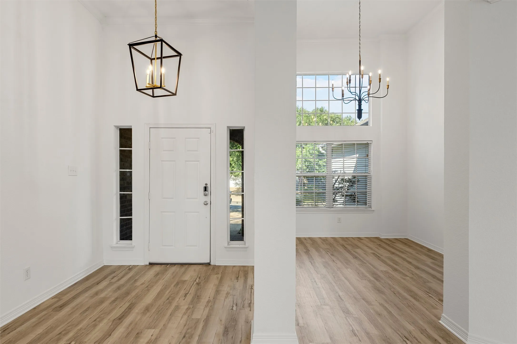 Single Family Residence For Sale in Mc Lennan County , 10100 Seville Court, Waco, Texas 76708, 3 Bedroom, 2 Bathroom, 2 Garage spaces, 1,651 Sqft, built in 2004, mls#21388216, Real Estate Agent in Waco, Homes For Sale in Mc Lennan county, Homes For Sale in Waco, Realtor in Waco Texas, Real Estate Brokerage Independent Realty Texas, Luminita Cordes Realtor