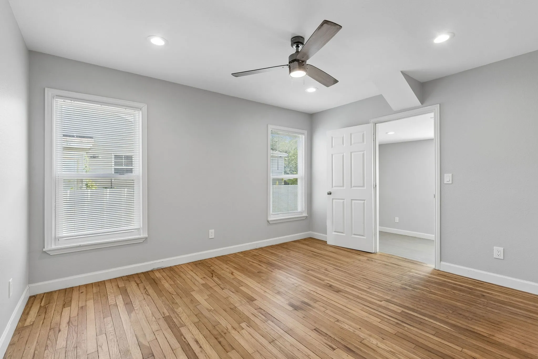 Single Family Residence For Rent in Dallas County , 3308 Inwood Road, Dallas, Texas 75235, 4 Bedroom, 2 Bathroom, Garage spaces, 1,196 Sqft, built in 1947, mls#21366782, Real Estate Agent in Dallas, Homes For Rent in Dallas county, Homes For Rent in Dallas, Realtor in Dallas Texas, Real Estate Brokerage Independent Realty Texas, Luminita Cordes Realtor