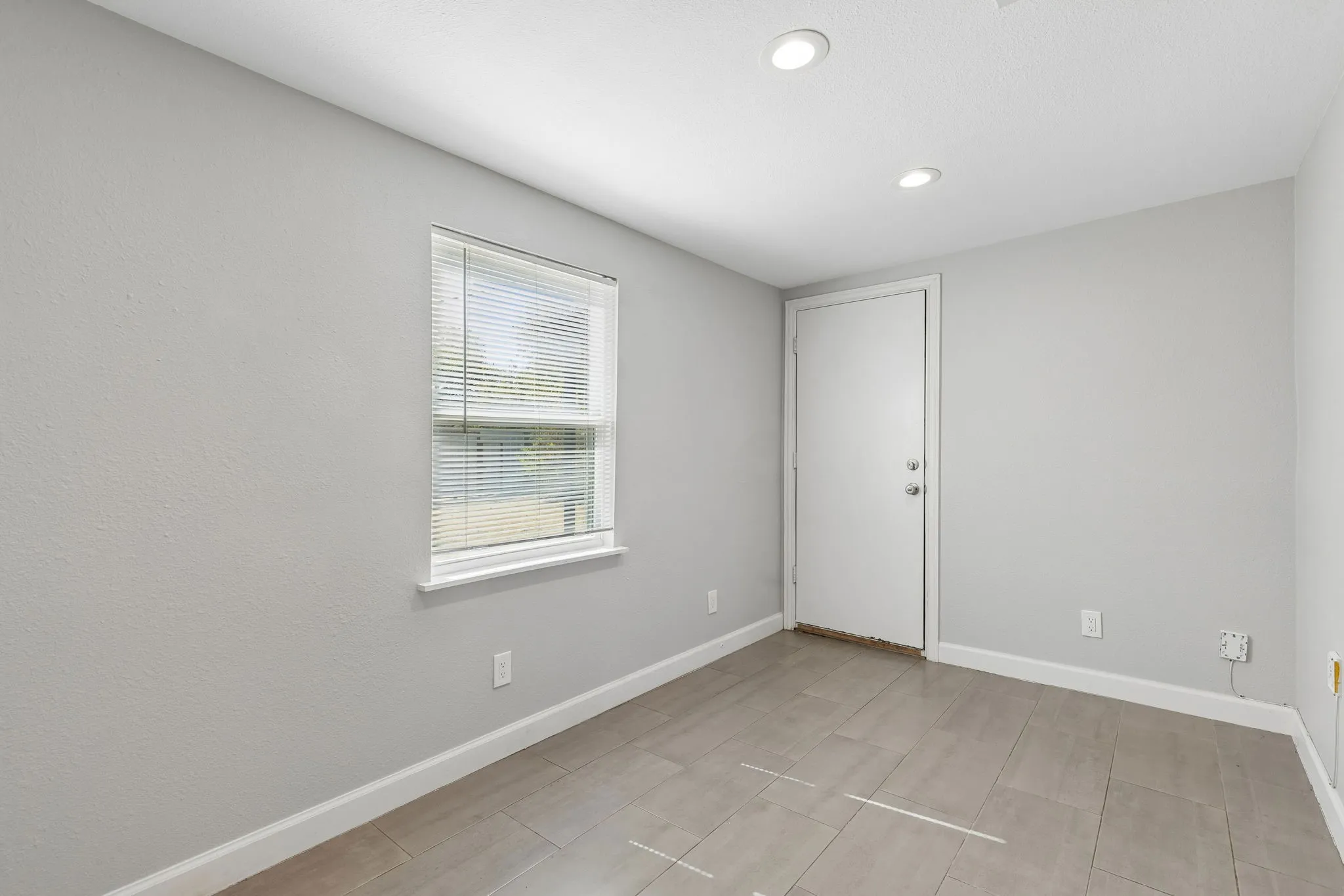Single Family Residence For Rent in Dallas County , 3308 Inwood Road, Dallas, Texas 75235, 4 Bedroom, 2 Bathroom, Garage spaces, 1,196 Sqft, built in 1947, mls#21366782, Real Estate Agent in Dallas, Homes For Rent in Dallas county, Homes For Rent in Dallas, Realtor in Dallas Texas, Real Estate Brokerage Independent Realty Texas, Luminita Cordes Realtor
