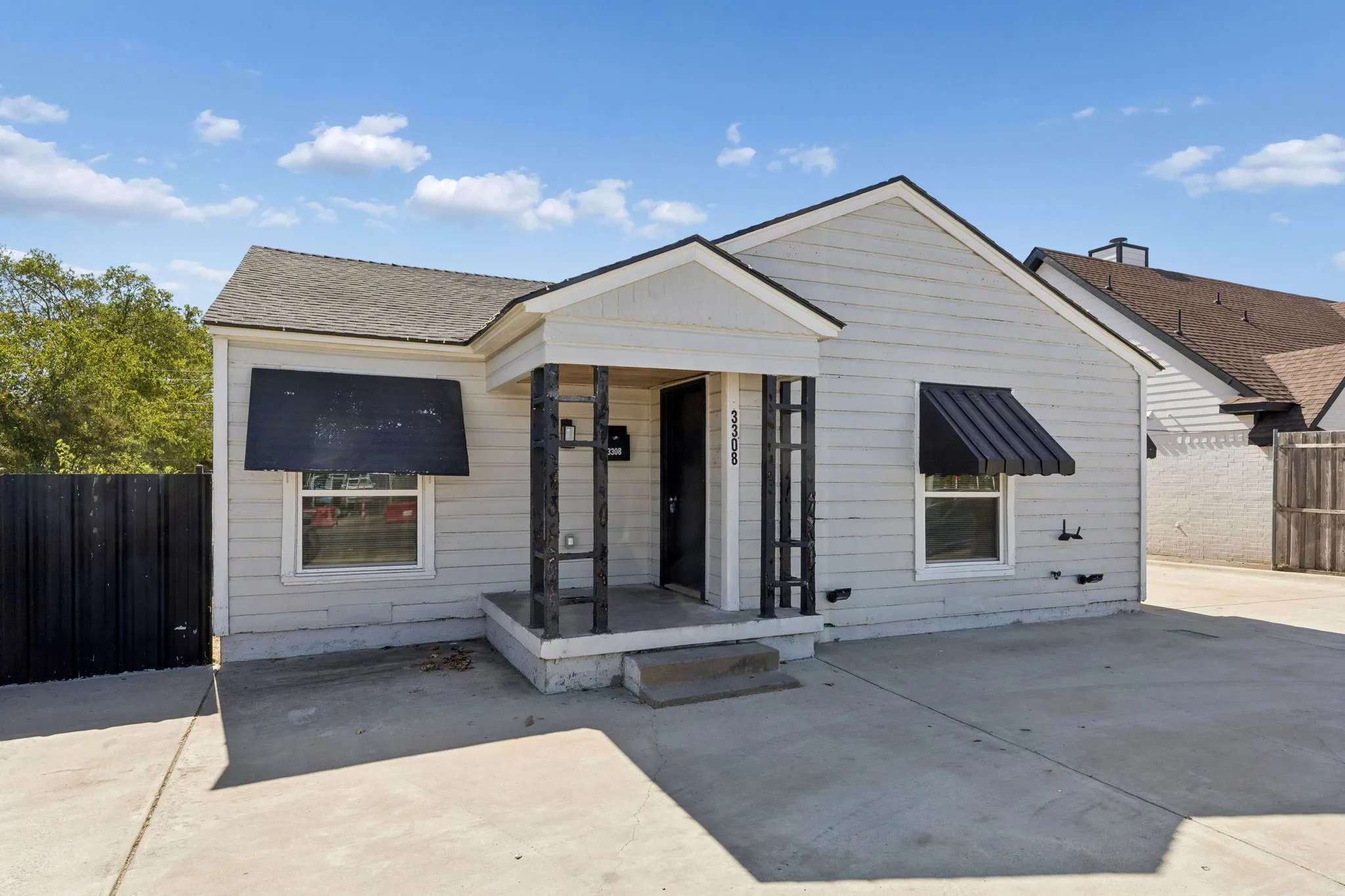 Single Family Residence For Rent in Dallas County , 3308 Inwood Road, Dallas, Texas 75235, 4 Bedroom, 2 Bathroom, Garage spaces, 1,196 Sqft, built in 1947, mls#21366782, Real Estate Agent in Dallas, Homes For Rent in Dallas county, Homes For Rent in Dallas, Realtor in Dallas Texas, Real Estate Brokerage Independent Realty Texas, Luminita Cordes Realtor