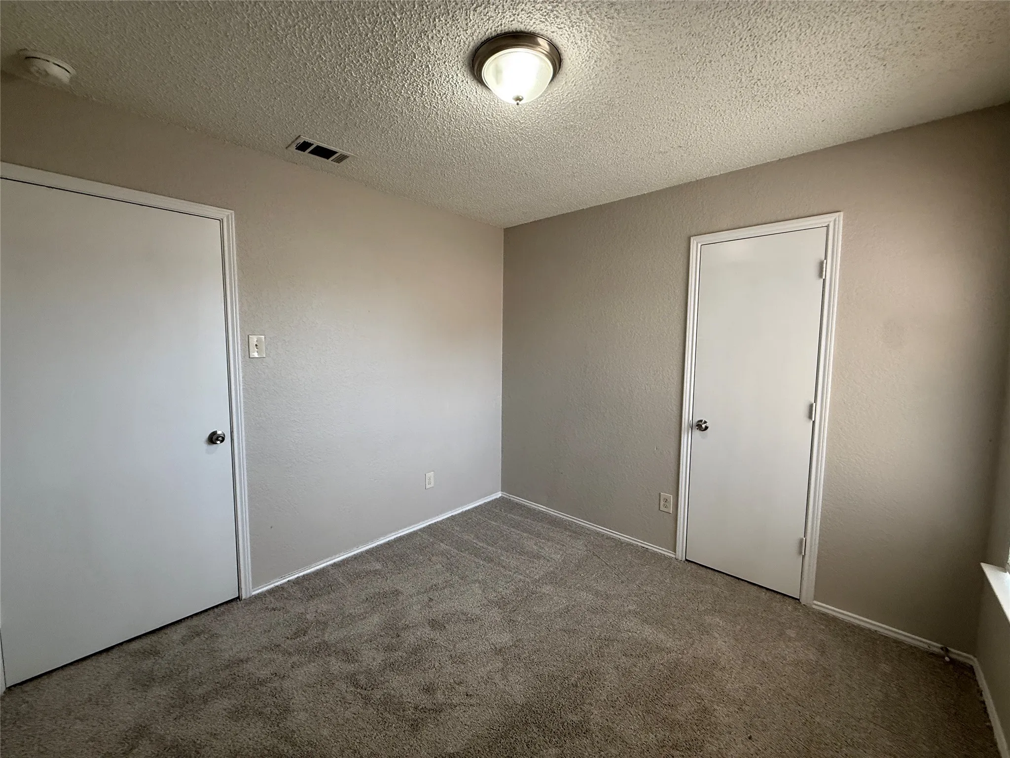 Single Family Residence For Rent in Dallas County , 1429 Wheatfield Drive, Mesquite, Texas 75149, 3 Bedroom, 2 Bathroom, 2 Garage spaces, 1,317 Sqft, built in 1986, mls#21388481, Real Estate Agent in Mesquite, Homes For Rent in Dallas county, Homes For Rent in Mesquite, Realtor in Mesquite Texas, Real Estate Brokerage Independent Realty Texas, Luminita Cordes Realtor