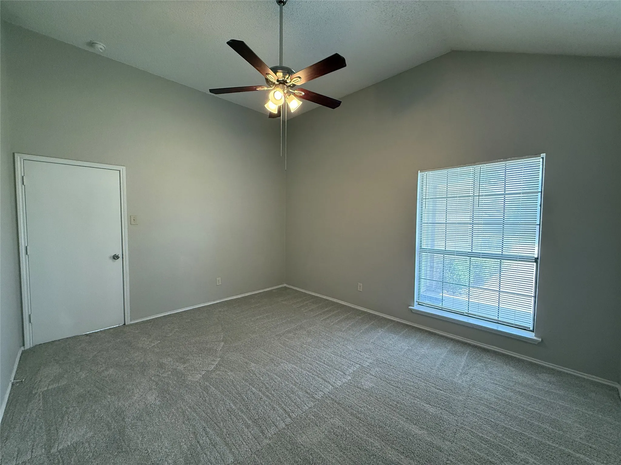 Single Family Residence For Rent in Dallas County , 1429 Wheatfield Drive, Mesquite, Texas 75149, 3 Bedroom, 2 Bathroom, 2 Garage spaces, 1,317 Sqft, built in 1986, mls#21388481, Real Estate Agent in Mesquite, Homes For Rent in Dallas county, Homes For Rent in Mesquite, Realtor in Mesquite Texas, Real Estate Brokerage Independent Realty Texas, Luminita Cordes Realtor