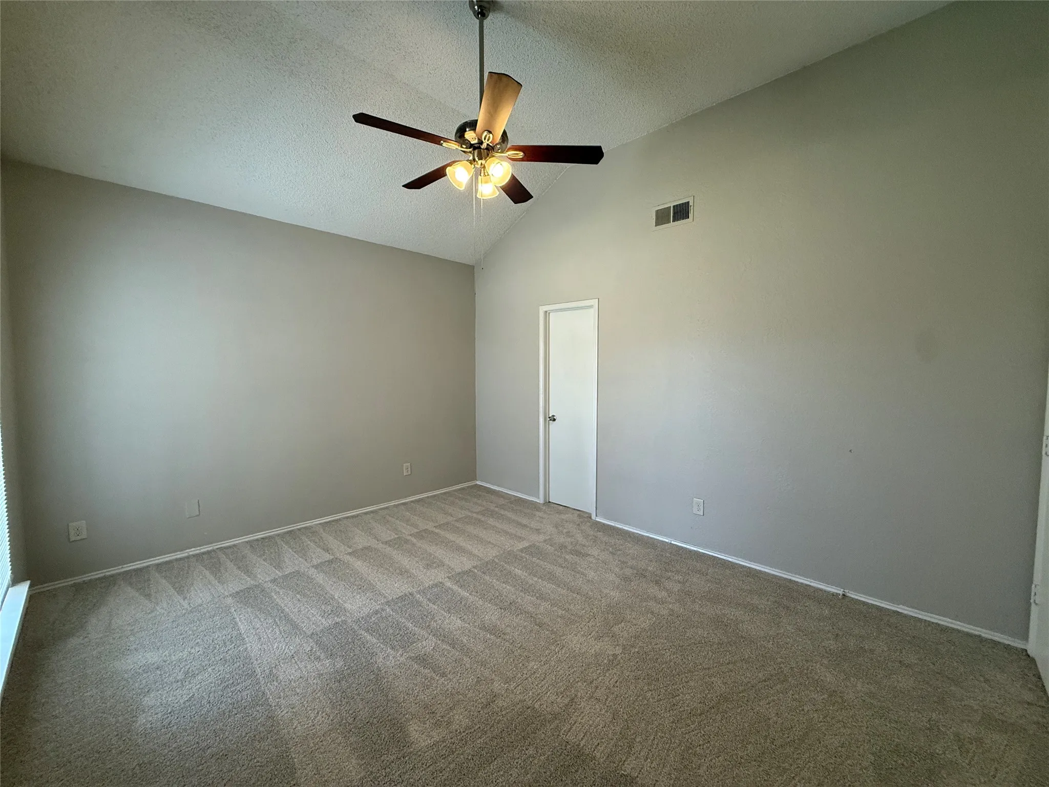 Single Family Residence For Rent in Dallas County , 1429 Wheatfield Drive, Mesquite, Texas 75149, 3 Bedroom, 2 Bathroom, 2 Garage spaces, 1,317 Sqft, built in 1986, mls#21388481, Real Estate Agent in Mesquite, Homes For Rent in Dallas county, Homes For Rent in Mesquite, Realtor in Mesquite Texas, Real Estate Brokerage Independent Realty Texas, Luminita Cordes Realtor