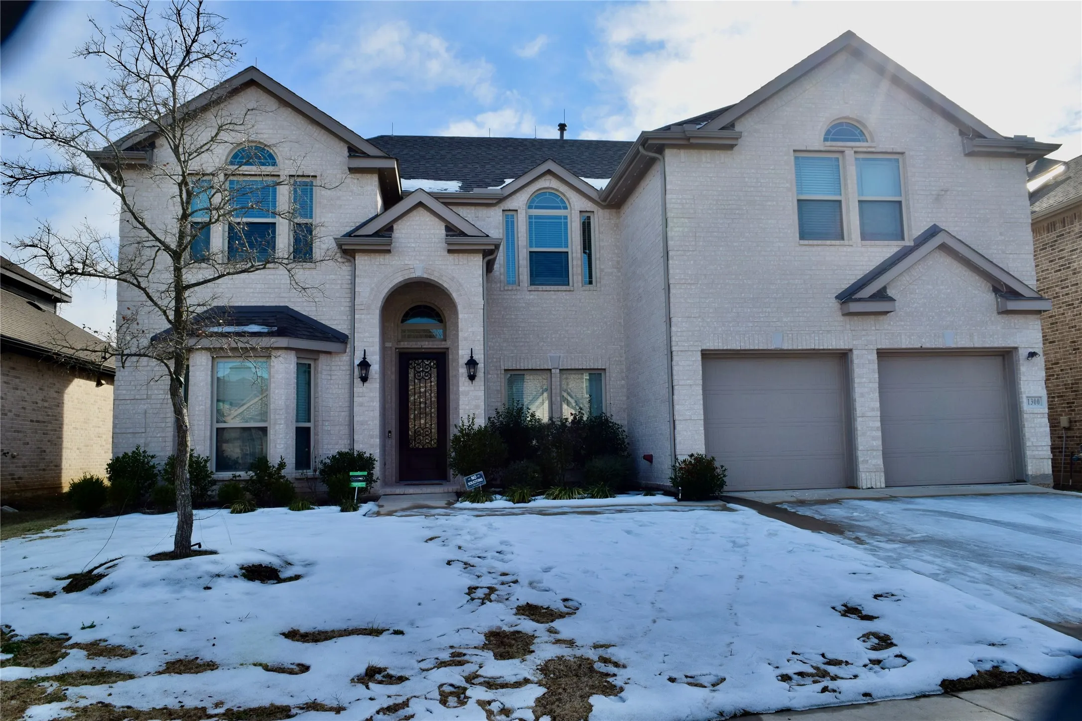 Single Family Residence For Sale in Collin County , 1300 Hodge Street, Mc Kinney, Texas 75071, 4 Bedroom, 4 Bathroom, 2 Garage spaces, 3,313 Sqft, built in 2020, mls#21388482, Real Estate Agent in Mc Kinney, Homes For Sale in Collin county, Homes For Sale in Mc Kinney, Realtor in Mc Kinney Texas, Real Estate Brokerage Independent Realty Texas, Luminita Cordes Realtor