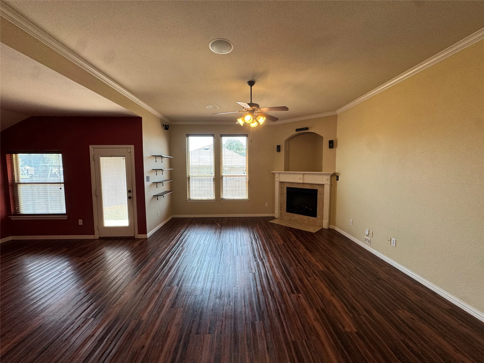 Single Family Residence For Rent in Tarrant County , 9909 Fressia Lane, Fort Worth, Texas 76108, 3 Bedroom, 2 Bathroom, 2 Garage spaces, 1,970 Sqft, built in 2005, mls#21388491, Real Estate Agent in Fort Worth, Homes For Rent in Tarrant county, Homes For Rent in Fort Worth, Realtor in Fort Worth Texas, Real Estate Brokerage Independent Realty Texas, Luminita Cordes Realtor
