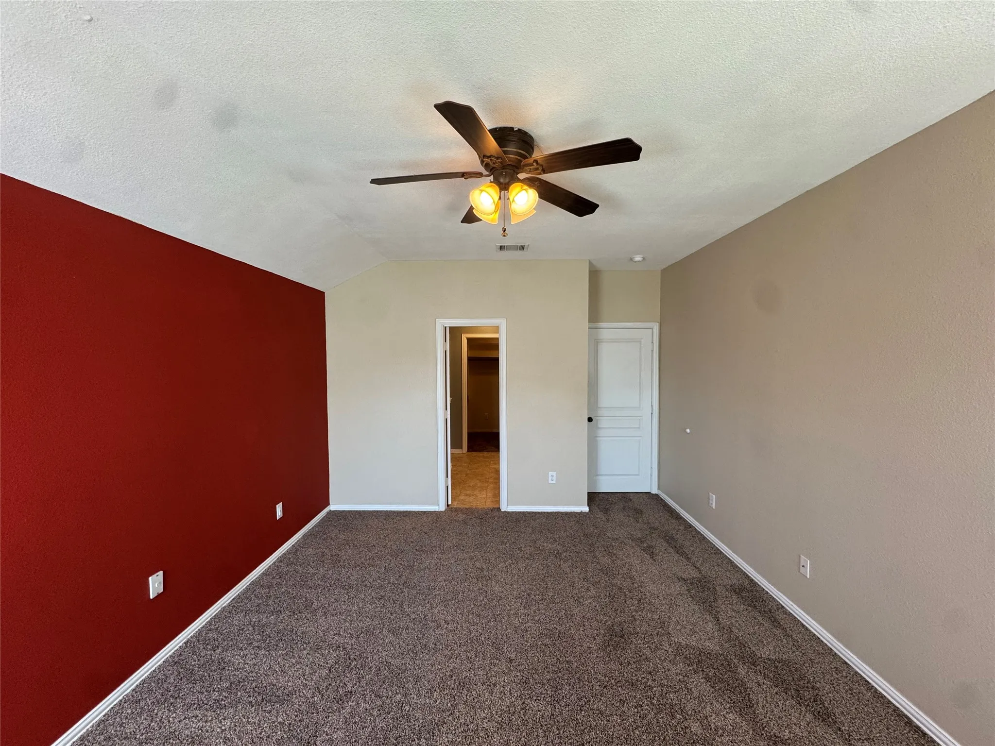 Single Family Residence For Rent in Tarrant County , 9909 Fressia Lane, Fort Worth, Texas 76108, 3 Bedroom, 2 Bathroom, 2 Garage spaces, 1,970 Sqft, built in 2005, mls#21388491, Real Estate Agent in Fort Worth, Homes For Rent in Tarrant county, Homes For Rent in Fort Worth, Realtor in Fort Worth Texas, Real Estate Brokerage Independent Realty Texas, Luminita Cordes Realtor