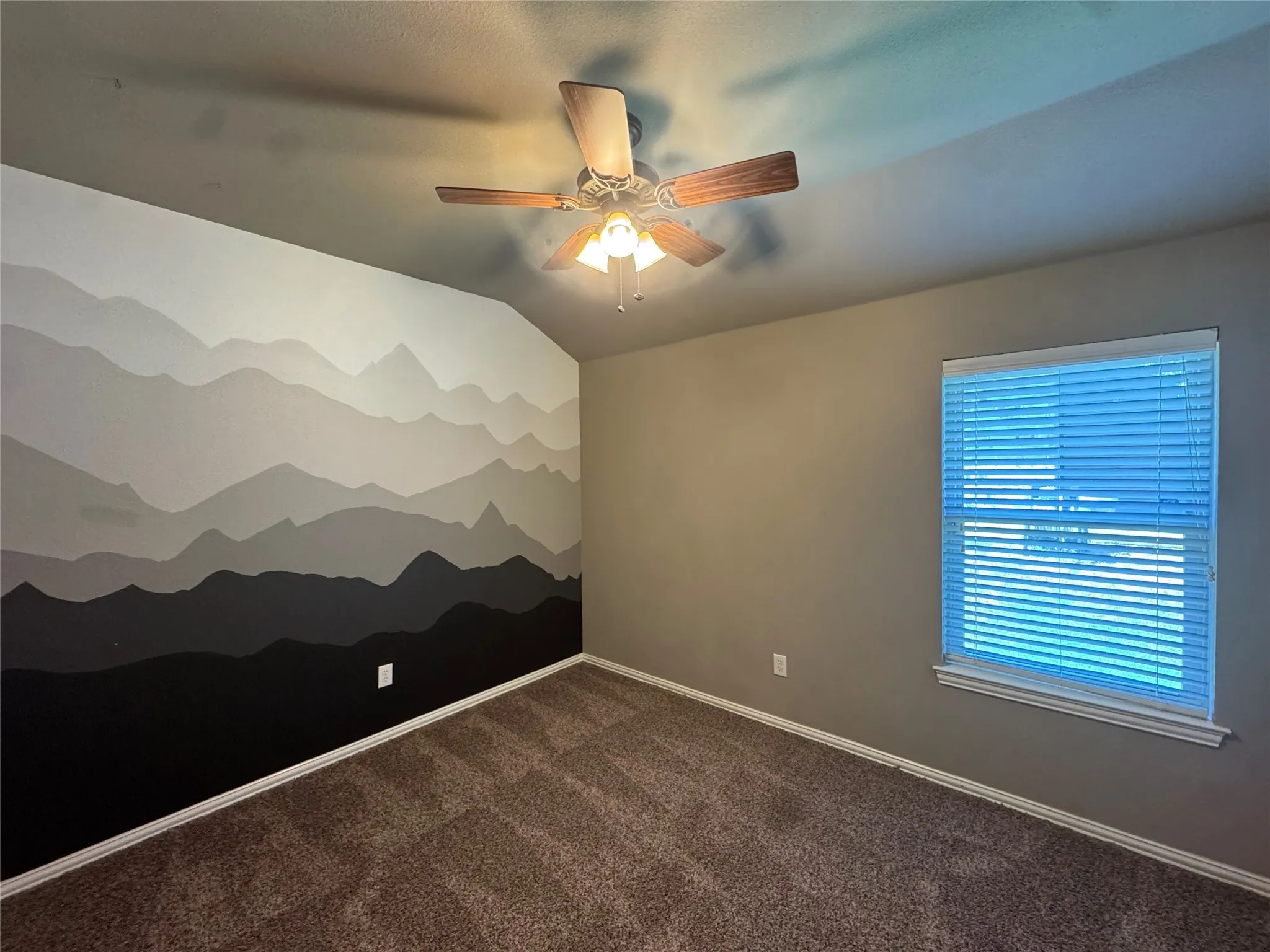 Single Family Residence For Rent in Tarrant County , 9909 Fressia Lane, Fort Worth, Texas 76108, 3 Bedroom, 2 Bathroom, 2 Garage spaces, 1,970 Sqft, built in 2005, mls#21388491, Real Estate Agent in Fort Worth, Homes For Rent in Tarrant county, Homes For Rent in Fort Worth, Realtor in Fort Worth Texas, Real Estate Brokerage Independent Realty Texas, Luminita Cordes Realtor