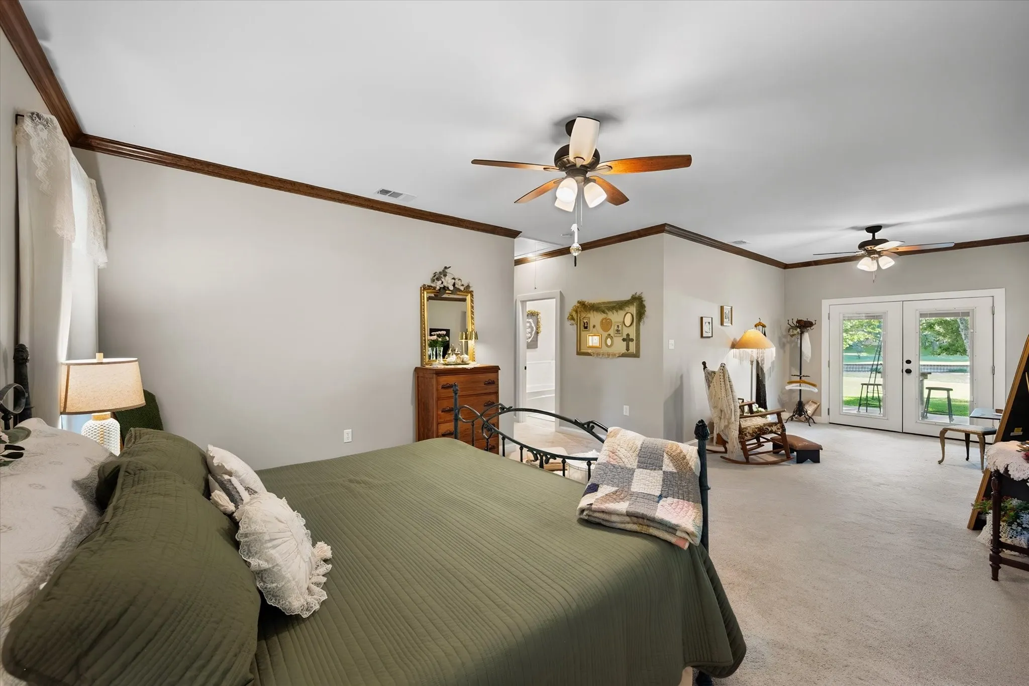 Single Family Residence For Sale in Navarro County , 529 La Bota, Corsicana, Texas 75109, 3 Bedroom, 3 Bathroom, 3 Garage spaces, 2,950 Sqft, built in 2020, mls#21387885, Real Estate Agent in Corsicana, Homes For Sale in Navarro county, Homes For Sale in Corsicana, Realtor in Corsicana Texas, Real Estate Brokerage Independent Realty Texas, Luminita Cordes Realtor
