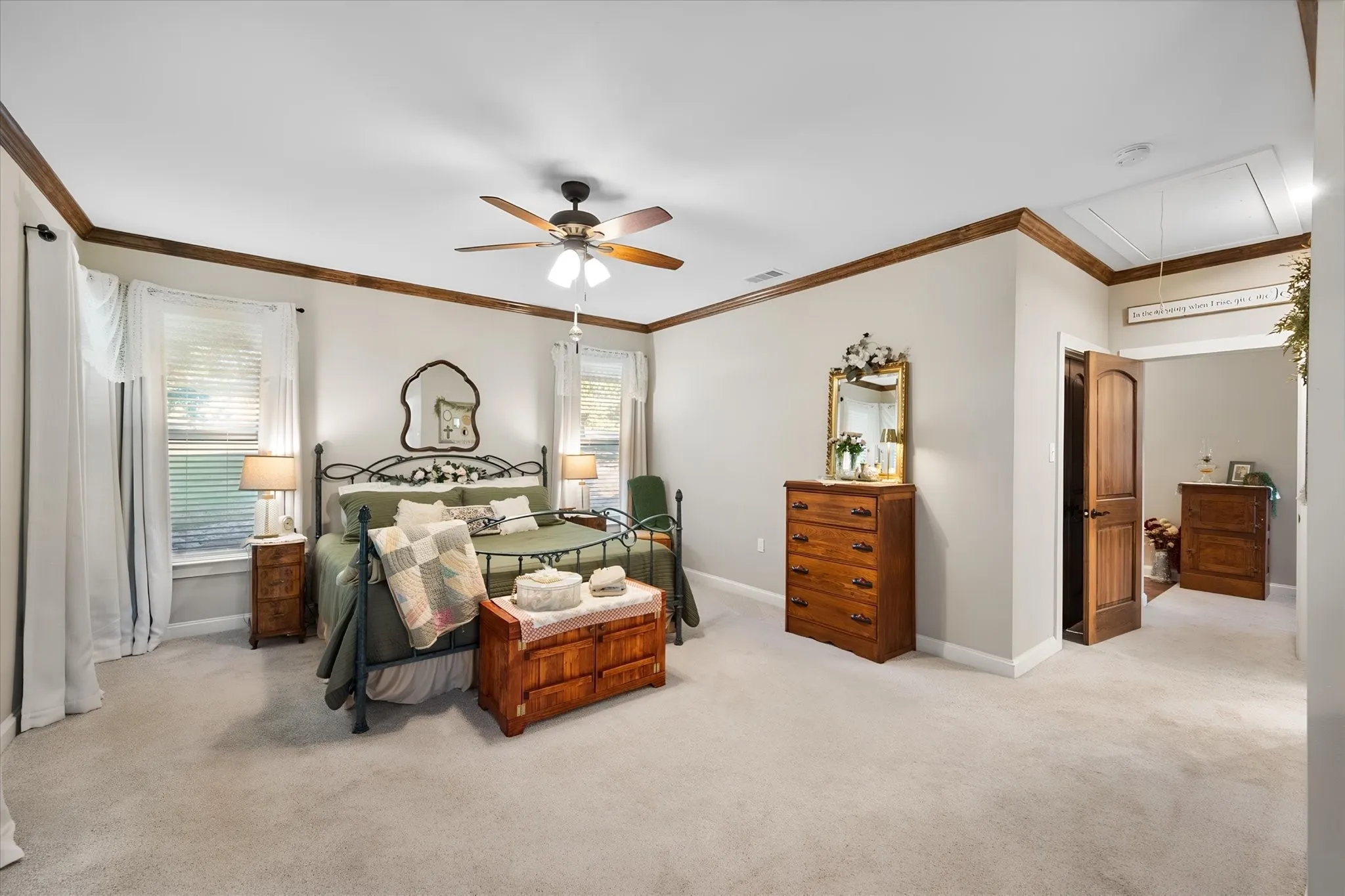 Single Family Residence For Sale in Navarro County , 529 La Bota, Corsicana, Texas 75109, 3 Bedroom, 3 Bathroom, 3 Garage spaces, 2,950 Sqft, built in 2020, mls#21387885, Real Estate Agent in Corsicana, Homes For Sale in Navarro county, Homes For Sale in Corsicana, Realtor in Corsicana Texas, Real Estate Brokerage Independent Realty Texas, Luminita Cordes Realtor