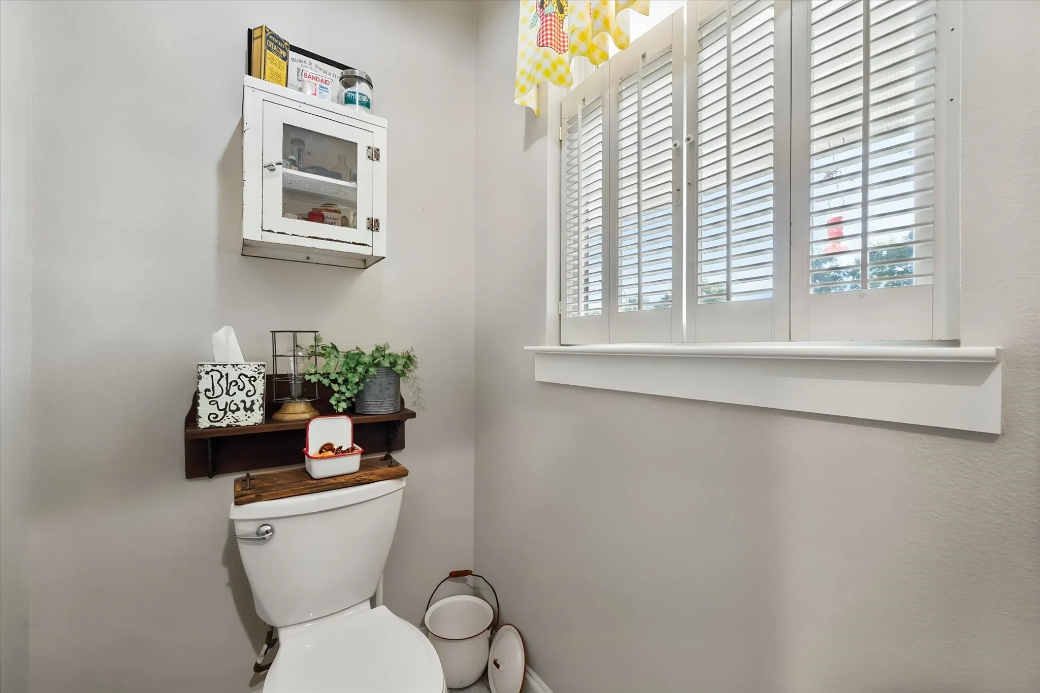 Single Family Residence For Sale in Navarro County , 529 La Bota, Corsicana, Texas 75109, 3 Bedroom, 3 Bathroom, 3 Garage spaces, 2,950 Sqft, built in 2020, mls#21387885, Real Estate Agent in Corsicana, Homes For Sale in Navarro county, Homes For Sale in Corsicana, Realtor in Corsicana Texas, Real Estate Brokerage Independent Realty Texas, Luminita Cordes Realtor