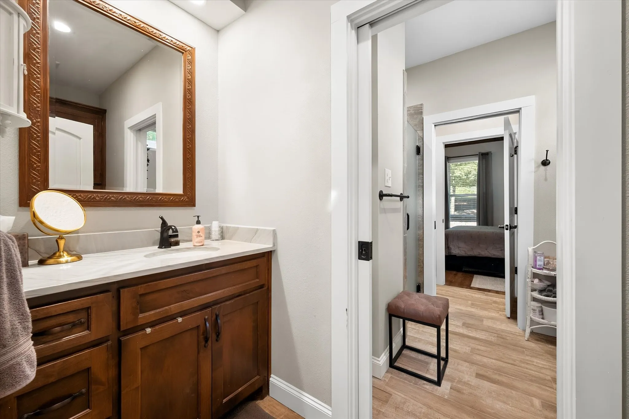 Single Family Residence For Sale in Navarro County , 529 La Bota, Corsicana, Texas 75109, 3 Bedroom, 3 Bathroom, 3 Garage spaces, 2,950 Sqft, built in 2020, mls#21387885, Real Estate Agent in Corsicana, Homes For Sale in Navarro county, Homes For Sale in Corsicana, Realtor in Corsicana Texas, Real Estate Brokerage Independent Realty Texas, Luminita Cordes Realtor