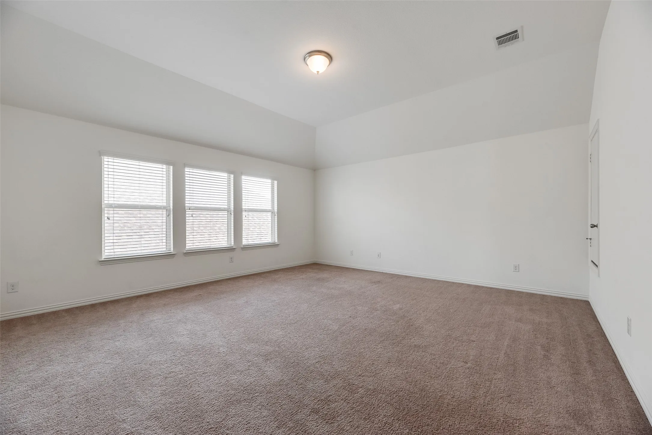 Single Family Residence For Rent in Collin County , 812 Overton Avenue, Celina, Texas 75009, 4 Bedroom, 3 Bathroom, 3 Garage spaces, 3,167 Sqft, built in 2017, mls#21388369, Real Estate Agent in Celina, Homes For Rent in Collin county, Homes For Rent in Celina, Realtor in Celina Texas, Real Estate Brokerage Independent Realty Texas, Luminita Cordes Realtor