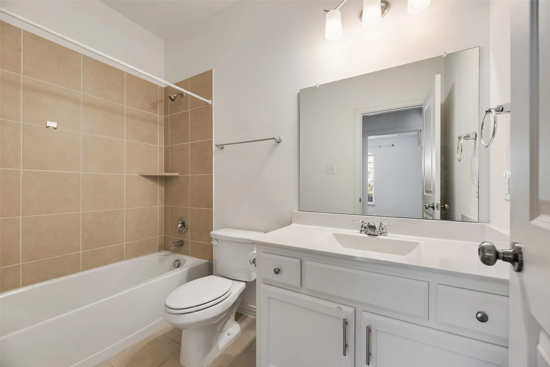 Single Family Residence For Rent in Collin County , 812 Overton Avenue, Celina, Texas 75009, 4 Bedroom, 3 Bathroom, 3 Garage spaces, 3,167 Sqft, built in 2017, mls#21388369, Real Estate Agent in Celina, Homes For Rent in Collin county, Homes For Rent in Celina, Realtor in Celina Texas, Real Estate Brokerage Independent Realty Texas, Luminita Cordes Realtor