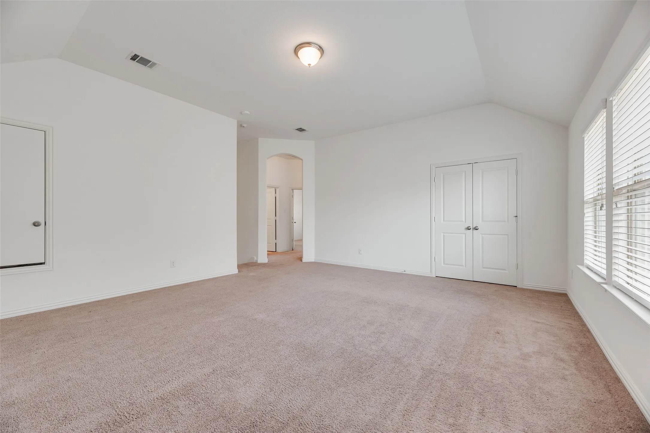 Single Family Residence For Rent in Collin County , 812 Overton Avenue, Celina, Texas 75009, 4 Bedroom, 3 Bathroom, 3 Garage spaces, 3,167 Sqft, built in 2017, mls#21388369, Real Estate Agent in Celina, Homes For Rent in Collin county, Homes For Rent in Celina, Realtor in Celina Texas, Real Estate Brokerage Independent Realty Texas, Luminita Cordes Realtor
