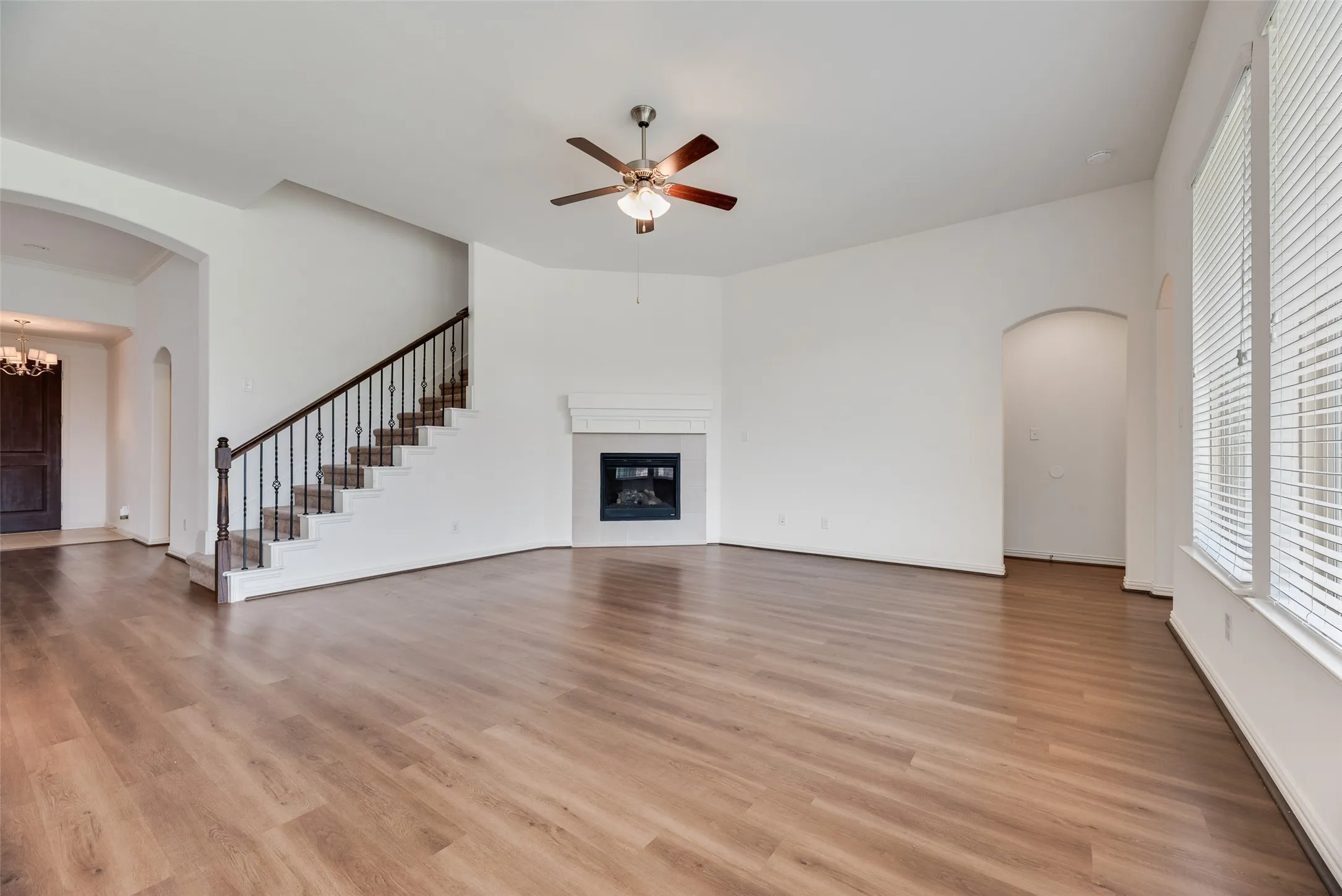 Single Family Residence For Rent in Collin County , 812 Overton Avenue, Celina, Texas 75009, 4 Bedroom, 3 Bathroom, 3 Garage spaces, 3,167 Sqft, built in 2017, mls#21388369, Real Estate Agent in Celina, Homes For Rent in Collin county, Homes For Rent in Celina, Realtor in Celina Texas, Real Estate Brokerage Independent Realty Texas, Luminita Cordes Realtor