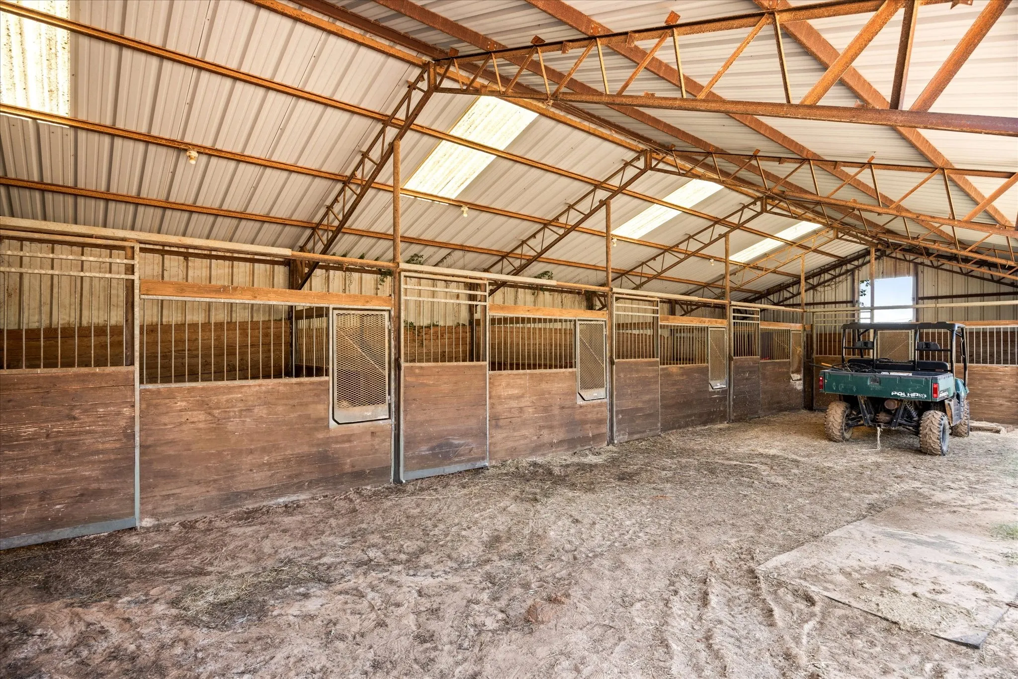 Farm For Sale in Erath County , B12354 W Fm 8, Stephenville, Texas 76401, 3 Bedroom, 2 Bathroom, Garage spaces, 1,738 Sqft, built in 1930, mls#21387439, Real Estate Agent in Stephenville, Homes For Sale in Erath county, Homes For Sale in Stephenville, Realtor in Stephenville Texas, Real Estate Brokerage Independent Realty Texas, Luminita Cordes Realtor