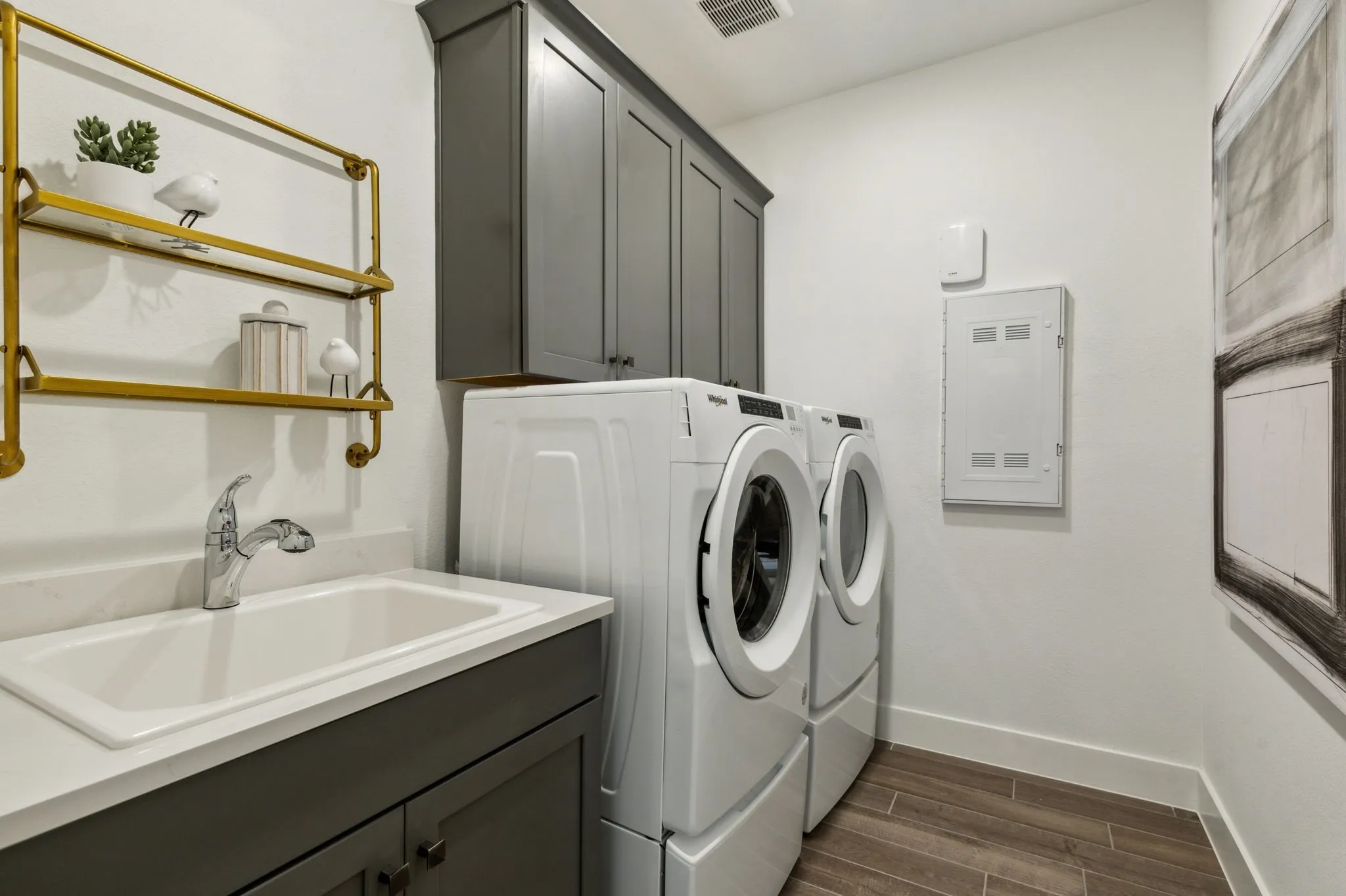 *Model Representation - spacious laundry room