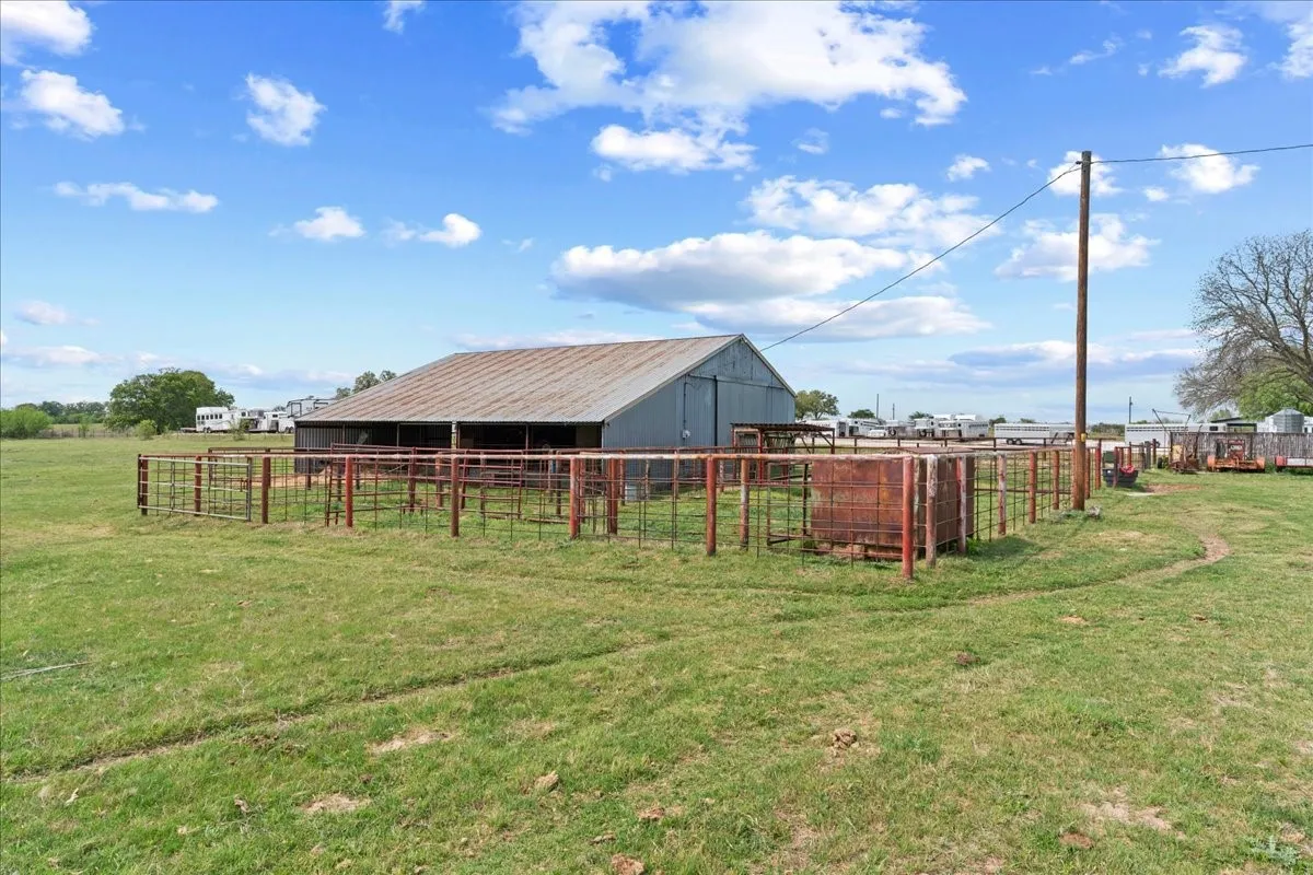 Unimproved Land For Sale in Parker County , 806 Dennis Road, Weatherford, Texas 76087, 0, 0, Garage spaces, 0 Sqft, built in 1964, mls#21382614, Real Estate Agent in Weatherford, Homes For Sale in Parker county, Homes For Sale in Weatherford, Realtor in Weatherford Texas, Real Estate Brokerage Independent Realty Texas, Luminita Cordes Realtor