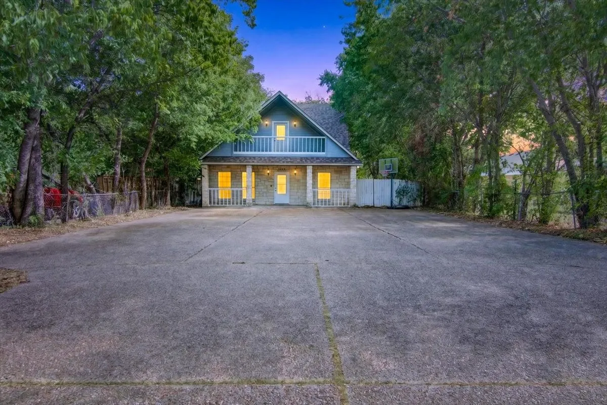 Single Family Residence For Sale in Mc Lennan County , 1920 S 15th Street, Waco, Texas 76706, 5 Bedroom, 6 Bathroom, Garage spaces, 2,624 Sqft, built in 2007, mls#21357808, Real Estate Agent in Waco, Homes For Sale in Mc Lennan county, Homes For Sale in Waco, Realtor in Waco Texas, Real Estate Brokerage Independent Realty Texas, Luminita Cordes Realtor