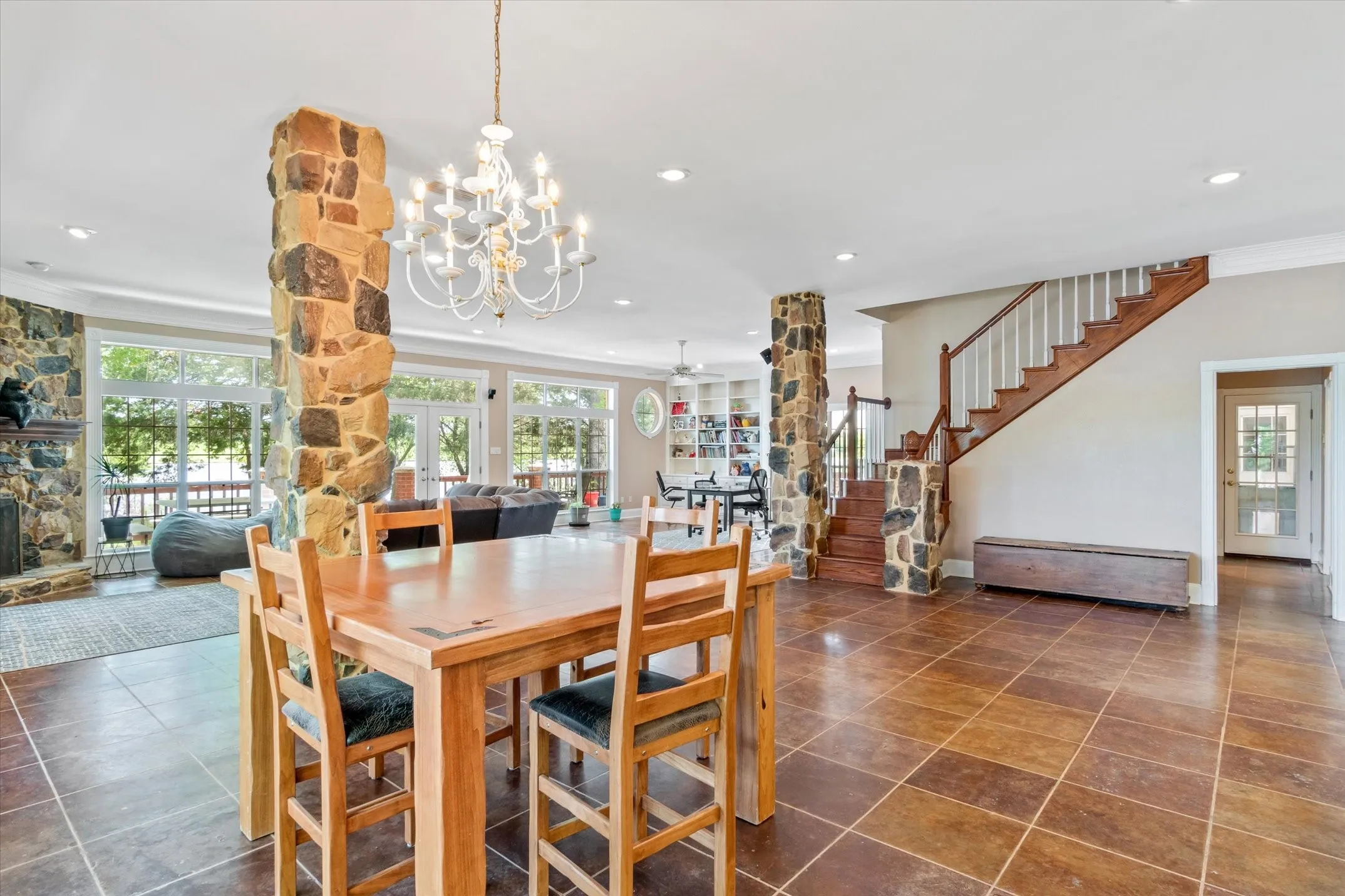 Single Family Residence For Sale in Van Zandt County , 1551 VZ County Road, Grand Saline, Texas 75140, 4 Bedroom, 3 Bathroom, 2 Garage spaces, 3,708 Sqft, built in 1996, mls#21388510, Real Estate Agent in Grand Saline, Homes For Sale in Van Zandt county, Homes For Sale in Grand Saline, Realtor in Grand Saline Texas, Real Estate Brokerage Independent Realty Texas, Luminita Cordes Realtor
