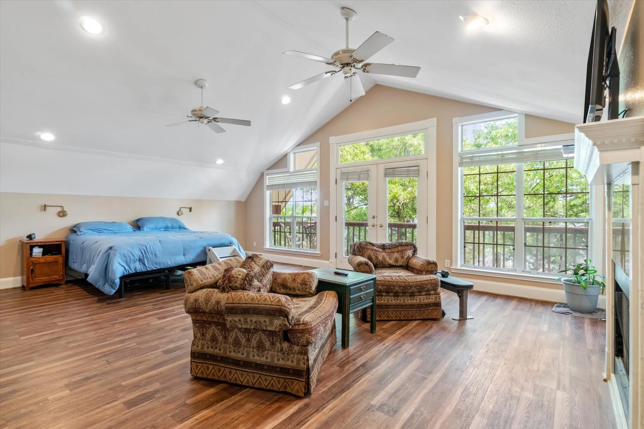 Single Family Residence For Sale in Van Zandt County , 1551 VZ County Road, Grand Saline, Texas 75140, 4 Bedroom, 3 Bathroom, 2 Garage spaces, 3,708 Sqft, built in 1996, mls#21388510, Real Estate Agent in Grand Saline, Homes For Sale in Van Zandt county, Homes For Sale in Grand Saline, Realtor in Grand Saline Texas, Real Estate Brokerage Independent Realty Texas, Luminita Cordes Realtor