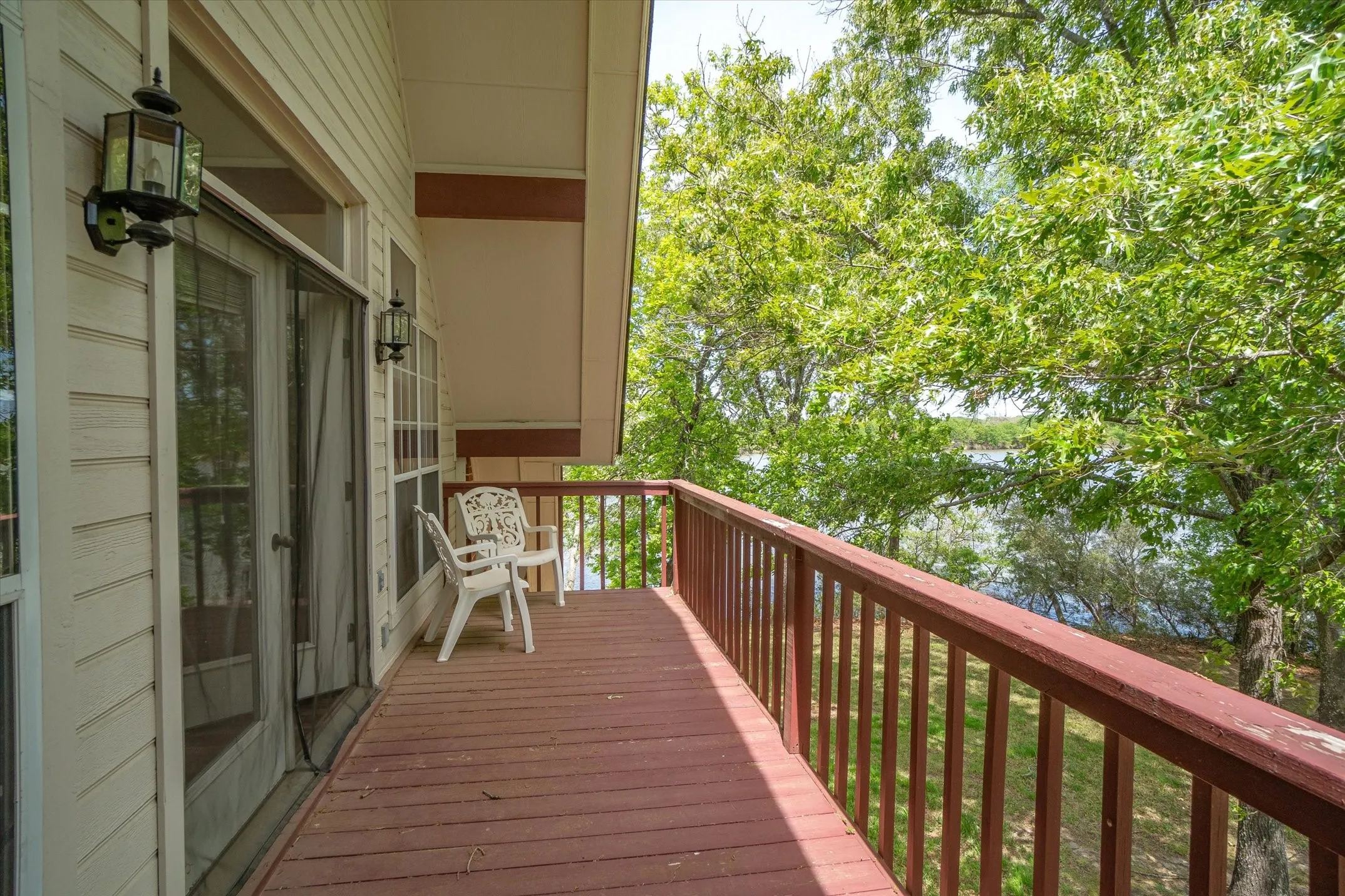 Single Family Residence For Sale in Van Zandt County , 1551 VZ County Road, Grand Saline, Texas 75140, 4 Bedroom, 3 Bathroom, 2 Garage spaces, 3,708 Sqft, built in 1996, mls#21388510, Real Estate Agent in Grand Saline, Homes For Sale in Van Zandt county, Homes For Sale in Grand Saline, Realtor in Grand Saline Texas, Real Estate Brokerage Independent Realty Texas, Luminita Cordes Realtor