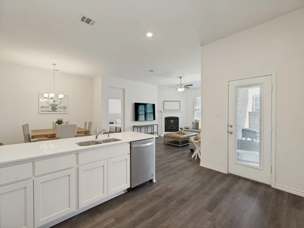 Single Family Residence For Sale in Collin County , 312 Penn Street, Anna, Texas 75409, 3 Bedroom, 2 Bathroom, 2 Garage spaces, 1,783 Sqft, built in 2022, mls#21388272, Real Estate Agent in Anna, Homes For Sale in Collin county, Homes For Sale in Anna, Realtor in Anna Texas, Real Estate Brokerage Independent Realty Texas, Luminita Cordes Realtor