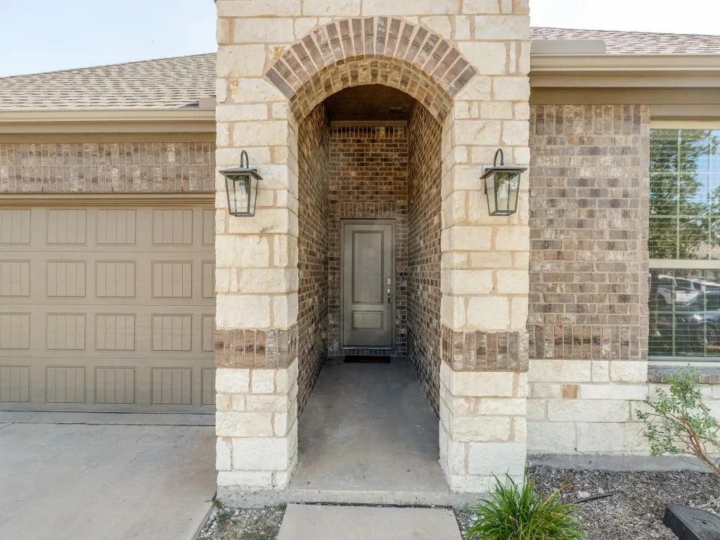 Single Family Residence For Sale in Collin County , 312 Penn Street, Anna, Texas 75409, 3 Bedroom, 2 Bathroom, 2 Garage spaces, 1,783 Sqft, built in 2022, mls#21388272, Real Estate Agent in Anna, Homes For Sale in Collin county, Homes For Sale in Anna, Realtor in Anna Texas, Real Estate Brokerage Independent Realty Texas, Luminita Cordes Realtor