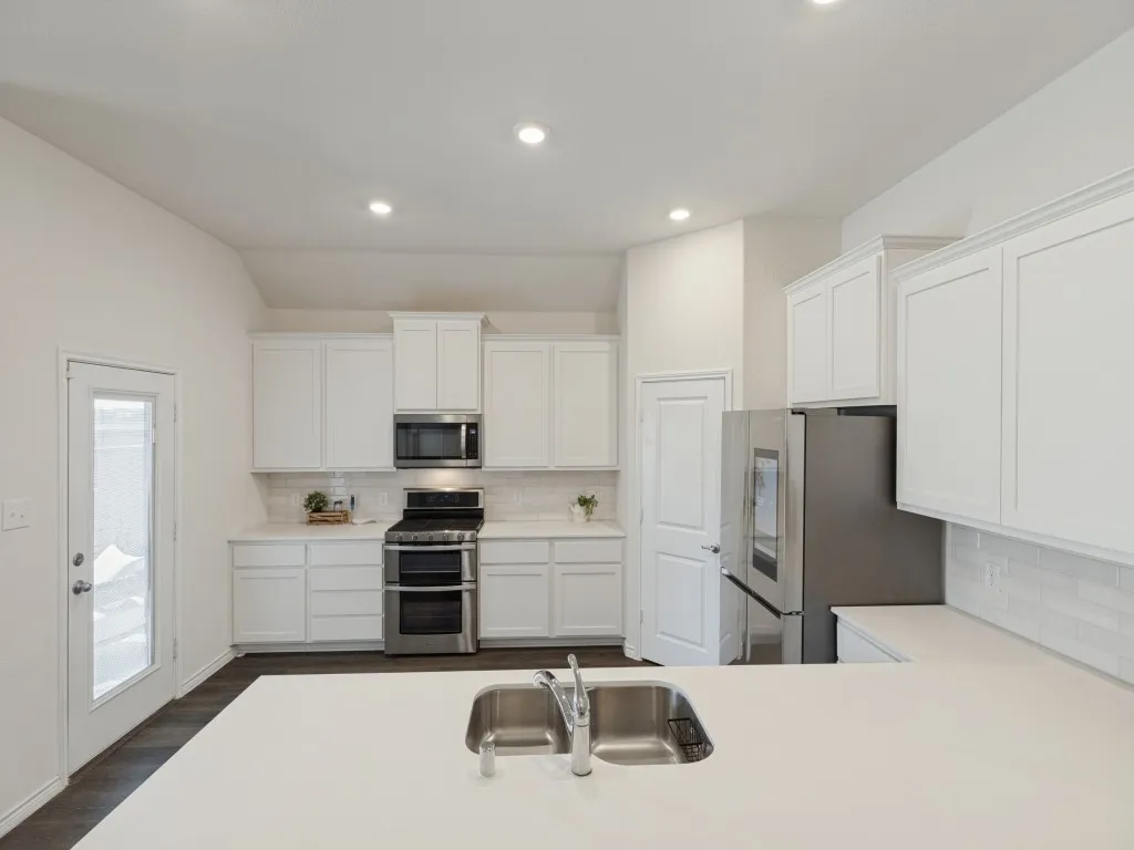 Single Family Residence For Sale in Collin County , 312 Penn Street, Anna, Texas 75409, 3 Bedroom, 2 Bathroom, 2 Garage spaces, 1,783 Sqft, built in 2022, mls#21388272, Real Estate Agent in Anna, Homes For Sale in Collin county, Homes For Sale in Anna, Realtor in Anna Texas, Real Estate Brokerage Independent Realty Texas, Luminita Cordes Realtor