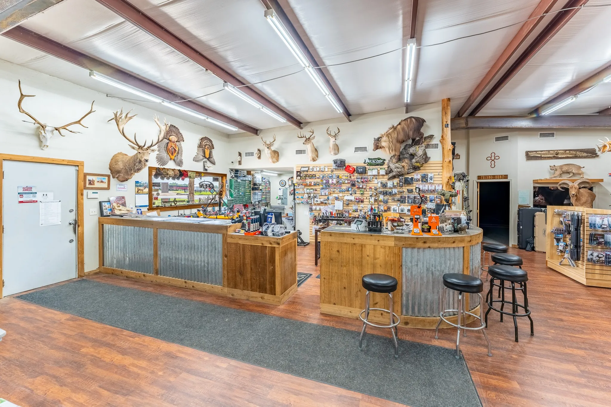 Business For Sale in Van Zandt County , 29993 State Highway 64, Canton, Texas 75103, 0, 0, Garage spaces, 0 Sqft, built in 2005, mls#21388514, Real Estate Agent in Canton, Homes For Sale in Van Zandt county, Homes For Sale in Canton, Realtor in Canton Texas, Real Estate Brokerage Independent Realty Texas, Luminita Cordes Realtor