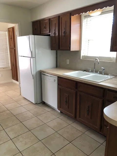 Duplex For Rent in Taylor County , 4917 S 6th Street 4919, Abilene, Texas 79605, 2 Bedroom, 2 Bathroom, Garage spaces, 1,167 Sqft, built in 1977, mls#21388515, Real Estate Agent in Abilene, Homes For Rent in Taylor county, Homes For Rent in Abilene, Realtor in Abilene Texas, Real Estate Brokerage Independent Realty Texas, Luminita Cordes Realtor