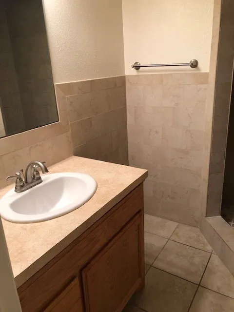 Duplex For Rent in Taylor County , 4917 S 6th Street 4919, Abilene, Texas 79605, 2 Bedroom, 2 Bathroom, Garage spaces, 1,167 Sqft, built in 1977, mls#21388515, Real Estate Agent in Abilene, Homes For Rent in Taylor county, Homes For Rent in Abilene, Realtor in Abilene Texas, Real Estate Brokerage Independent Realty Texas, Luminita Cordes Realtor