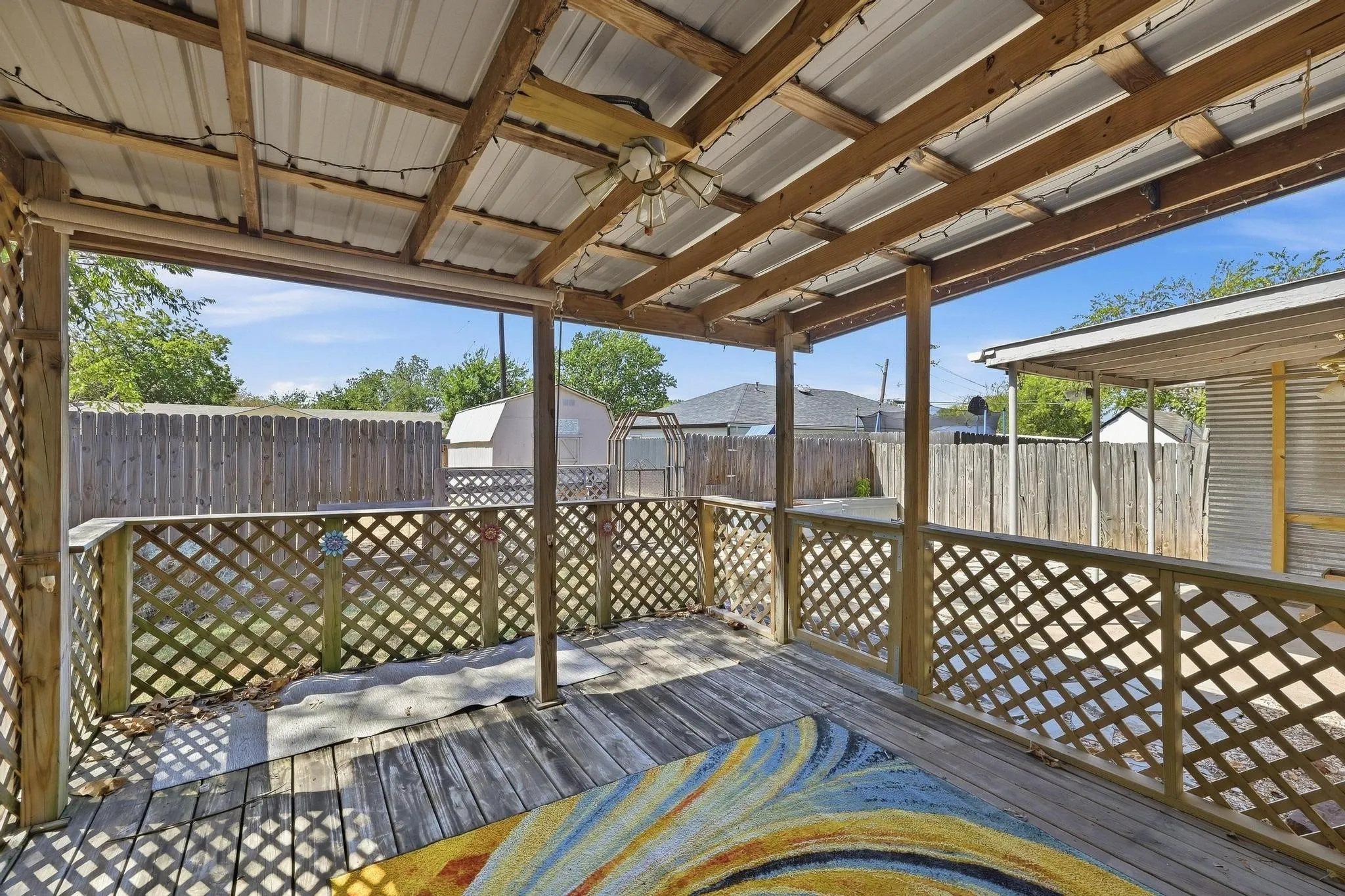 Single Family Residence For Sale in Grayson County , 309 Elm Street, Whitesboro, Texas 76273, 3 Bedroom, 1 Bathroom, Garage spaces, 1,032 Sqft, built in 1952, mls#21387951, Real Estate Agent in Whitesboro, Homes For Sale in Grayson county, Homes For Sale in Whitesboro, Realtor in Whitesboro Texas, Real Estate Brokerage Independent Realty Texas, Luminita Cordes Realtor