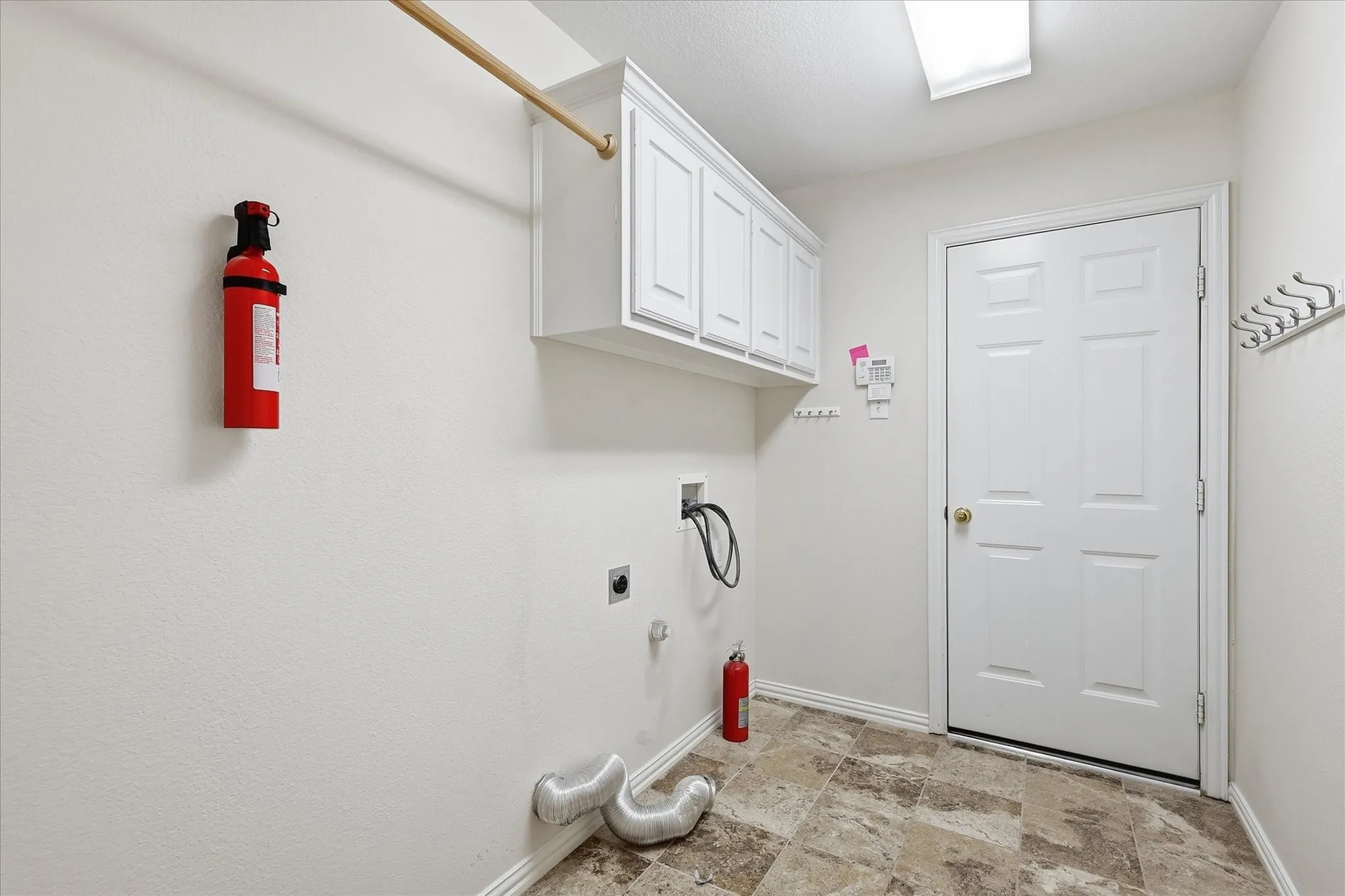 Single Family Residence For Sale in Denton County , 1109 Oakhollow Drive, Corinth, Texas 76210, 4 Bedroom, 3 Bathroom, 2 Garage spaces, 2,974 Sqft, built in 1997, mls#21377781, Real Estate Agent in Corinth, Homes For Sale in Denton county, Homes For Sale in Corinth, Realtor in Corinth Texas, Real Estate Brokerage Independent Realty Texas, Luminita Cordes Realtor